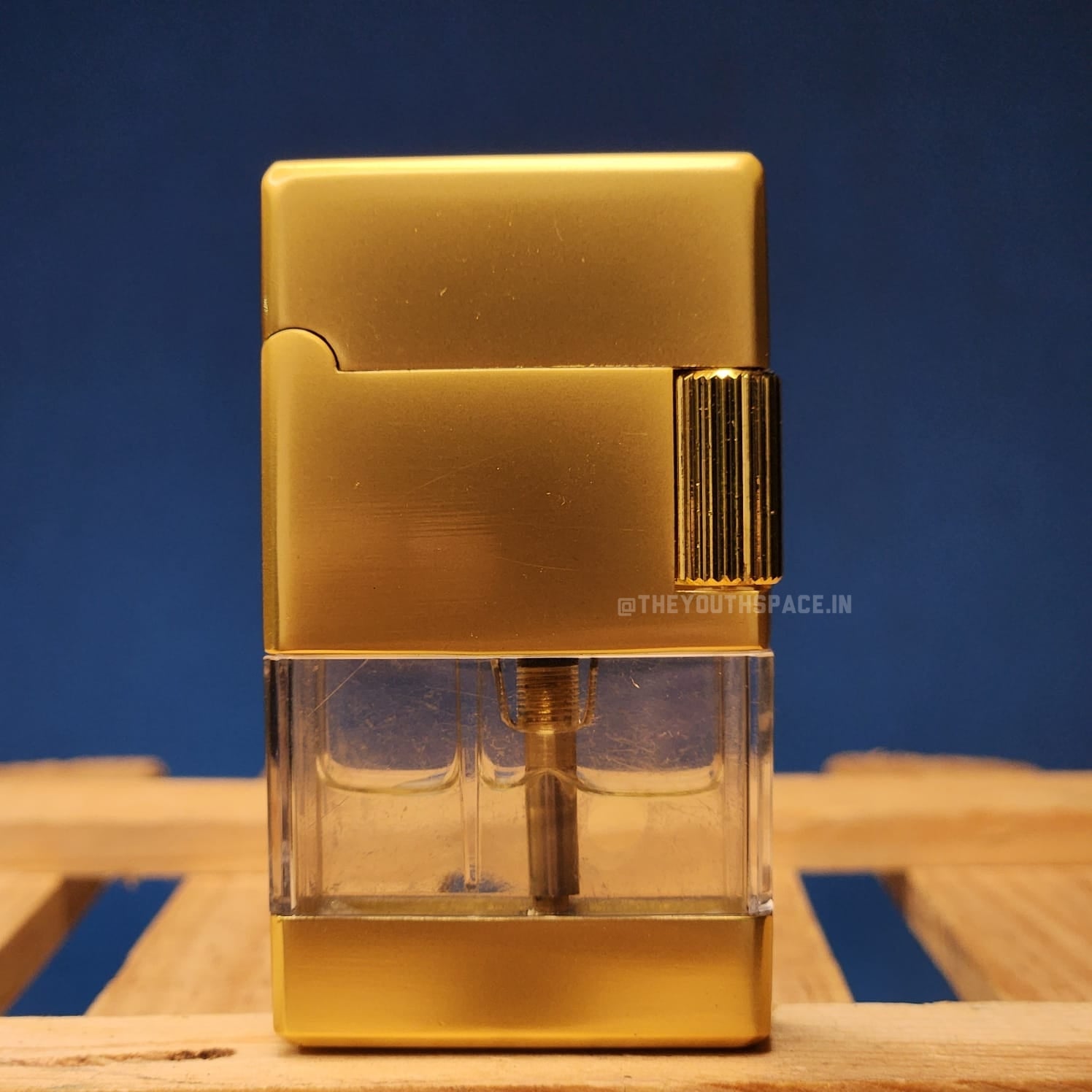Dual Flame Mode Sleek Lighter (Metallic)