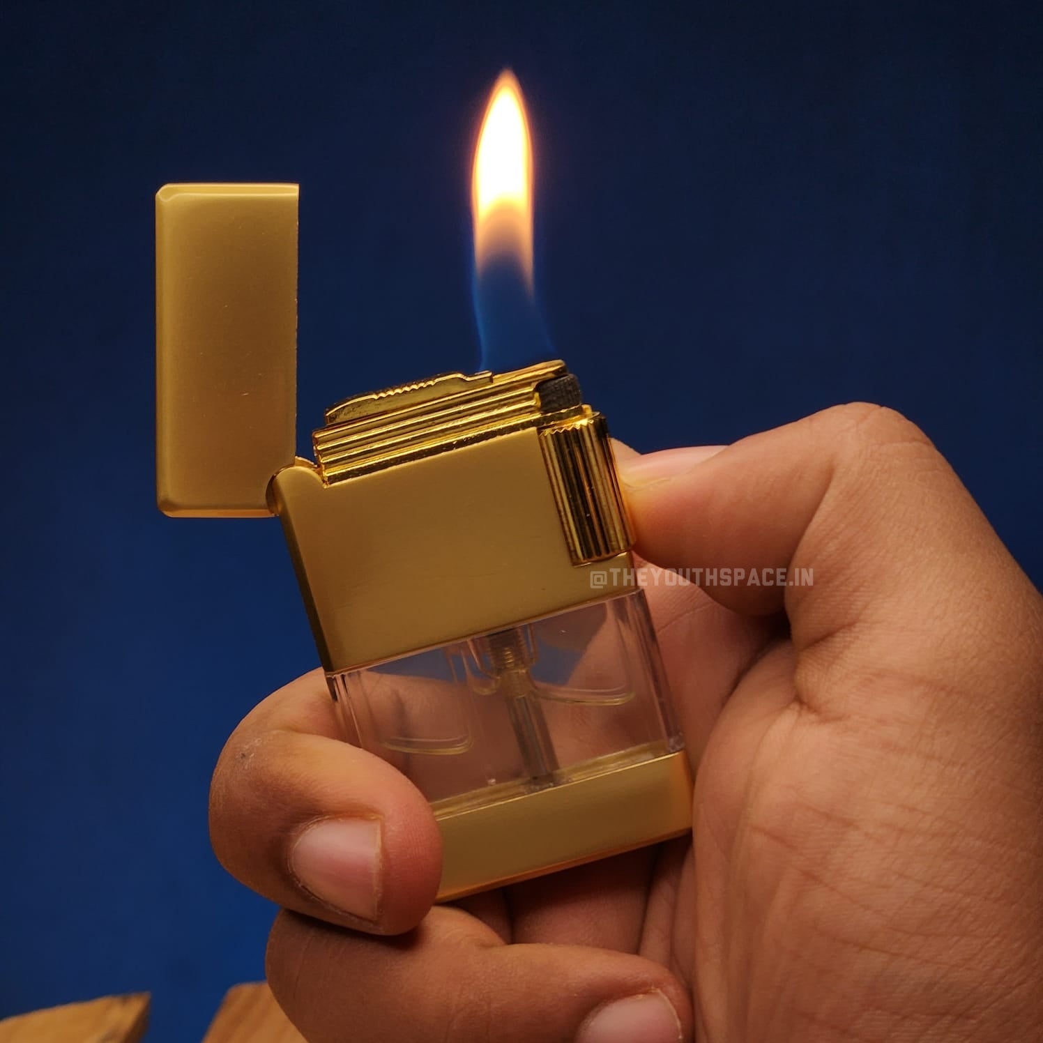 Dual Flame Mode Sleek Lighter (Metallic)