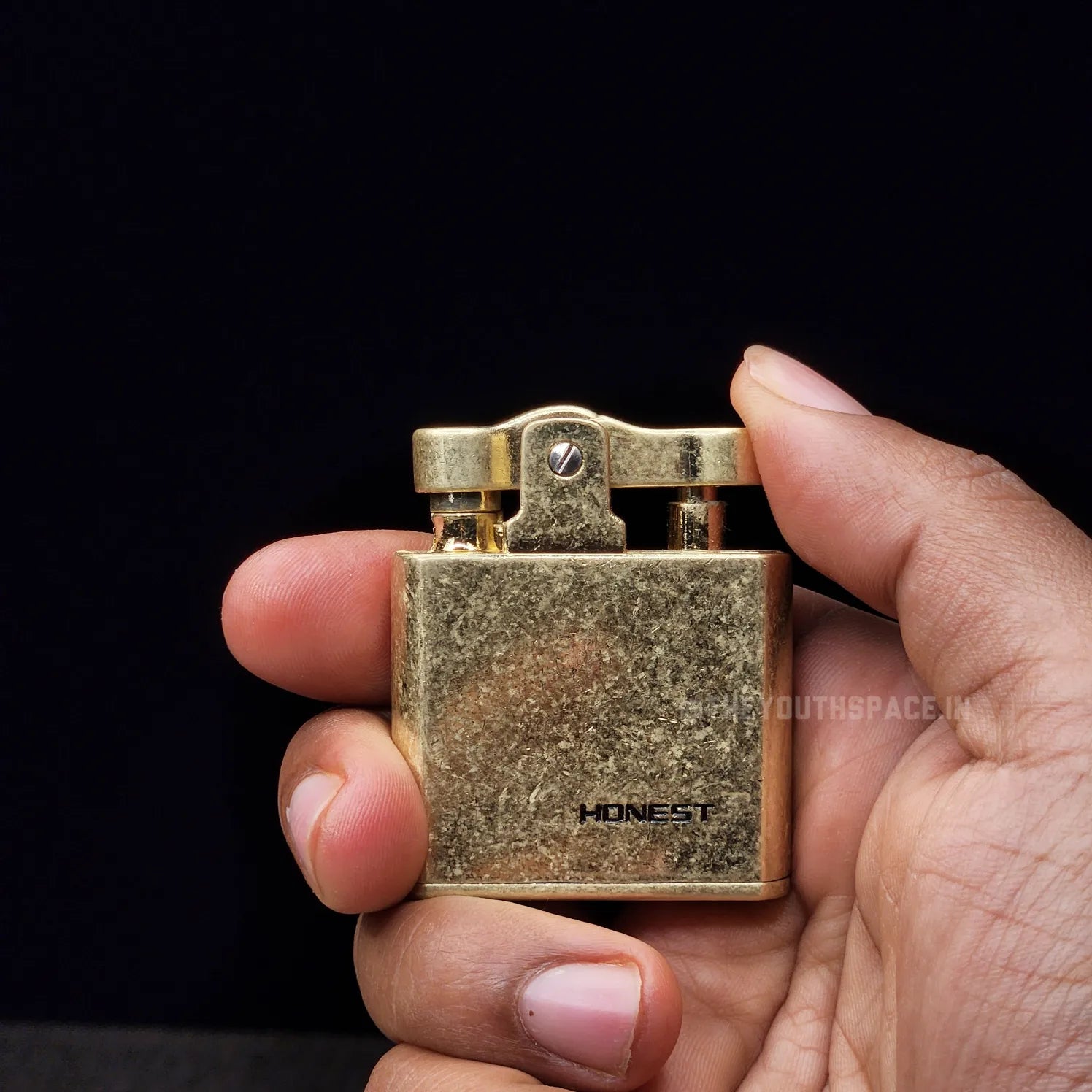 Honest Press Down Vintage Kerosene Lighter