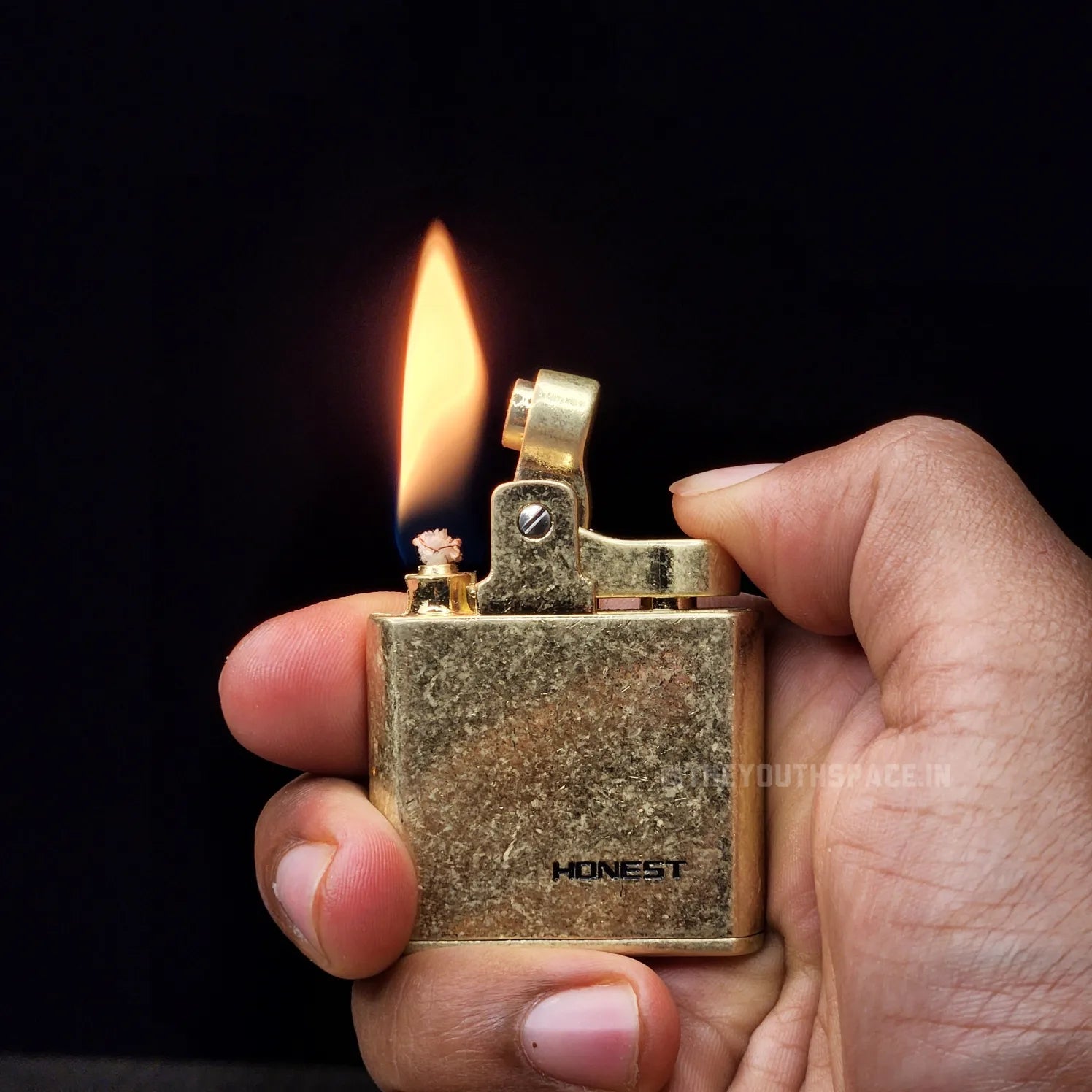 Honest Press Down Vintage Kerosene Lighter