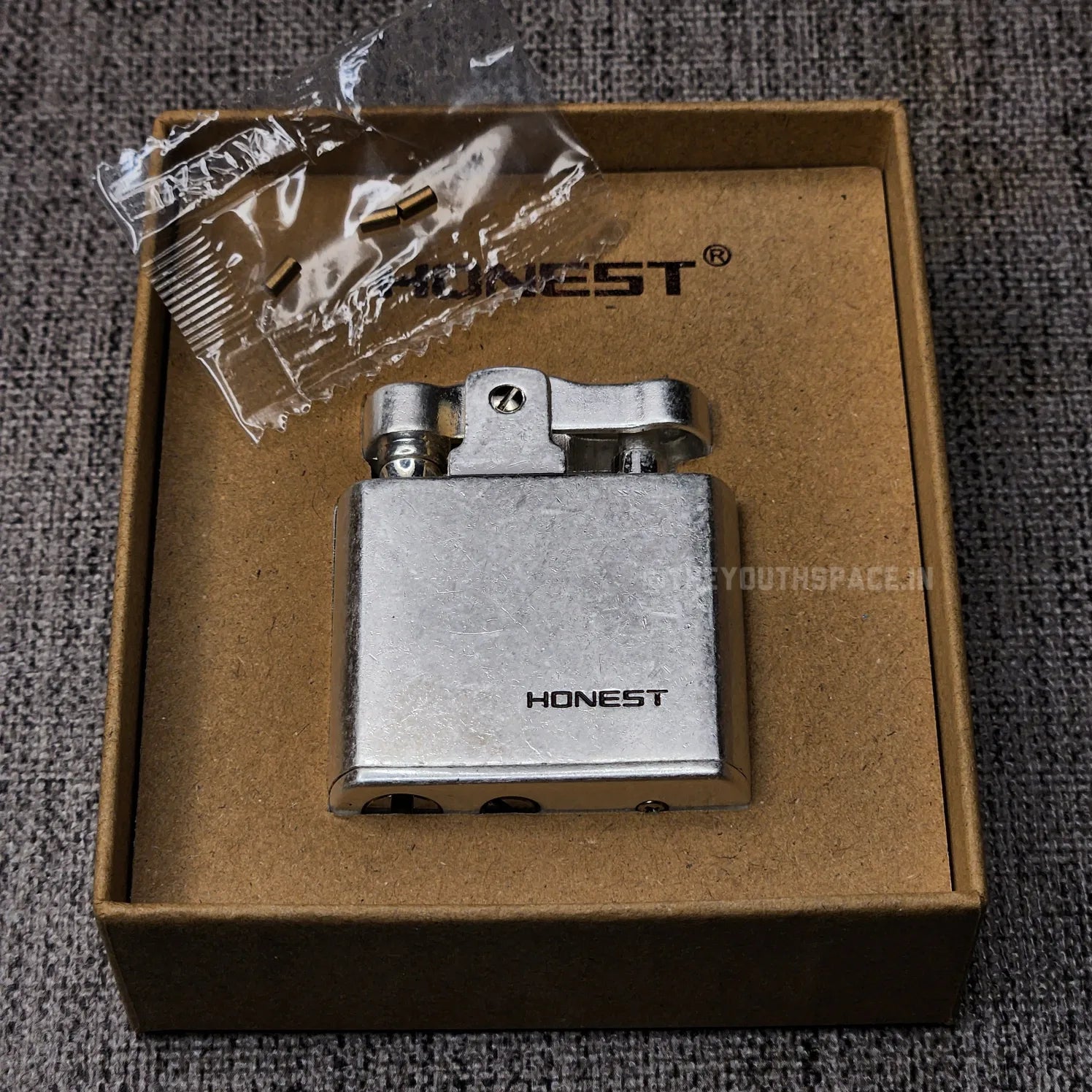 Honest Press Down Vintage Kerosene Lighter