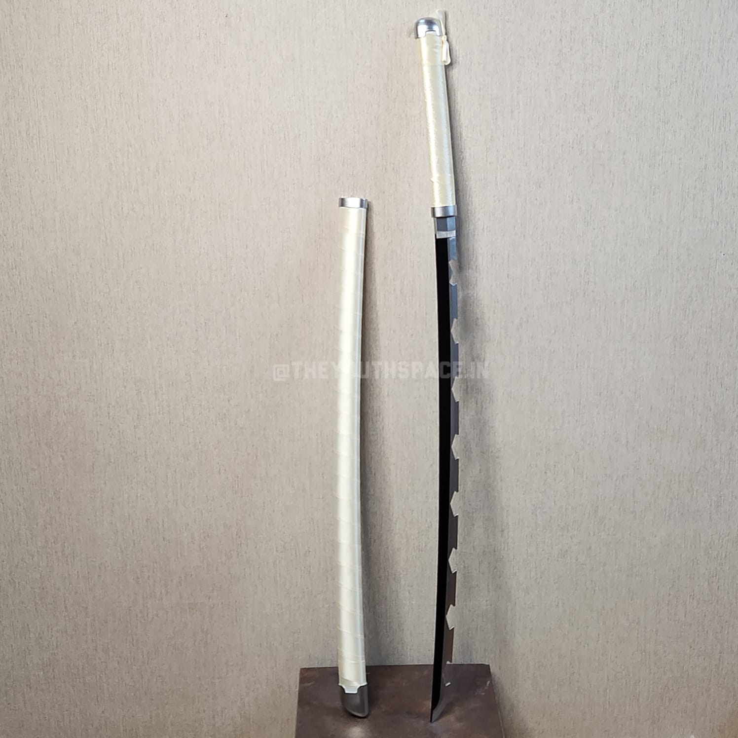 DIY INOSUKE HASHIBIRA'S WOODEN KATANA (104 CM)