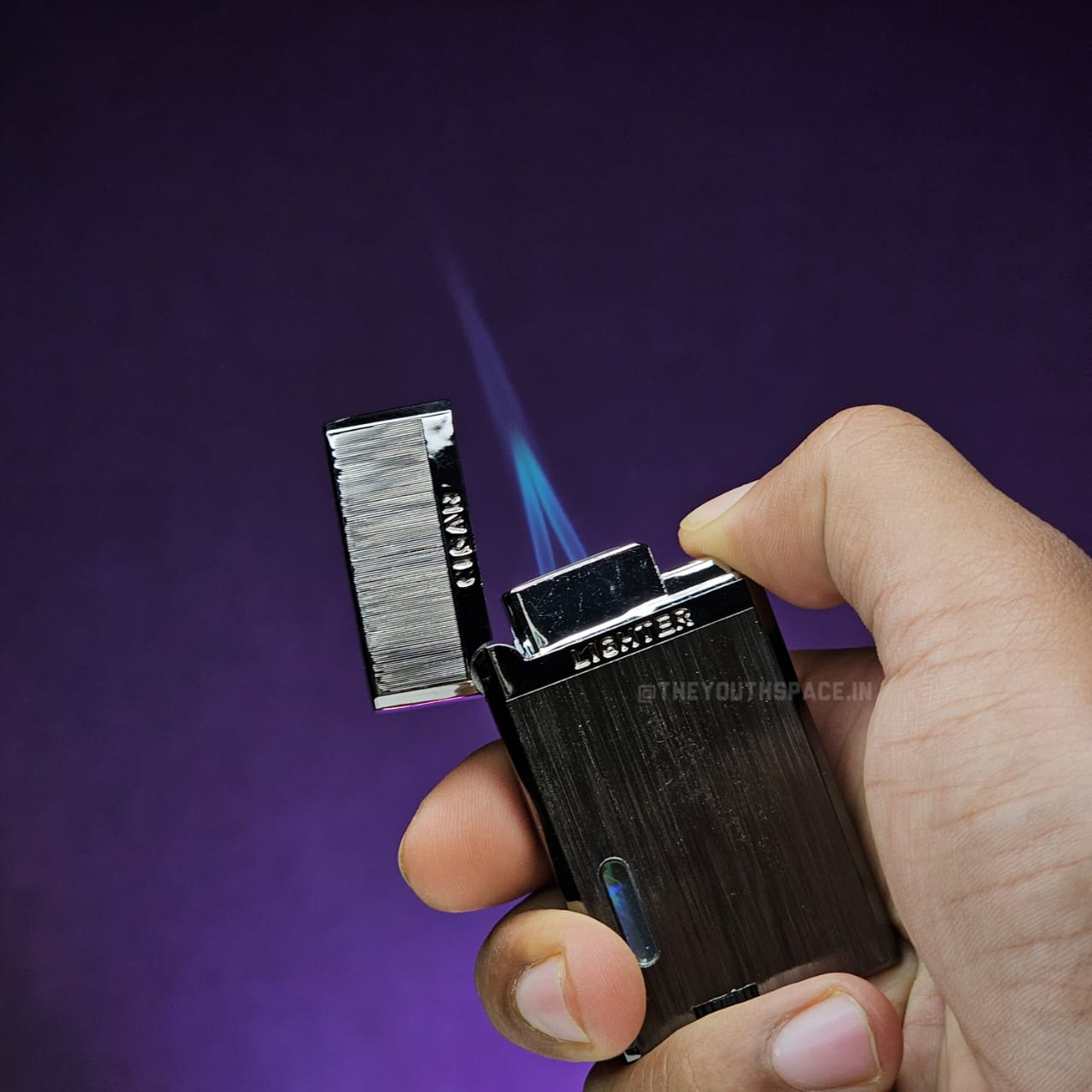 Sleek Fancy Dual Jet Lighter (Metallic)