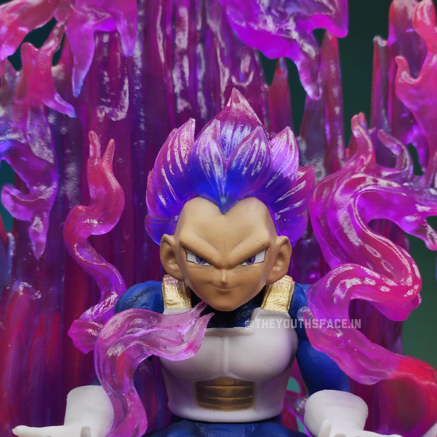Super Saiyan God Vegeta with Purple Blast - Dragon Ball