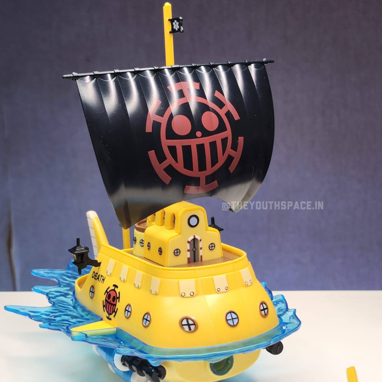 Trafalgar Law's DIY Submarine - One Piece