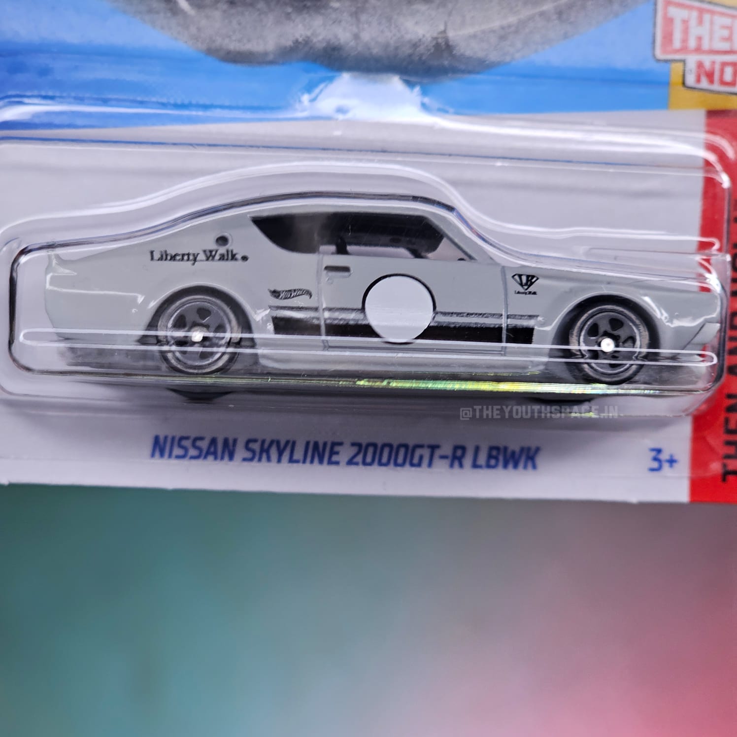 Hot Wheels Nissan Skyline 2000GT-R LBWK (Imported)