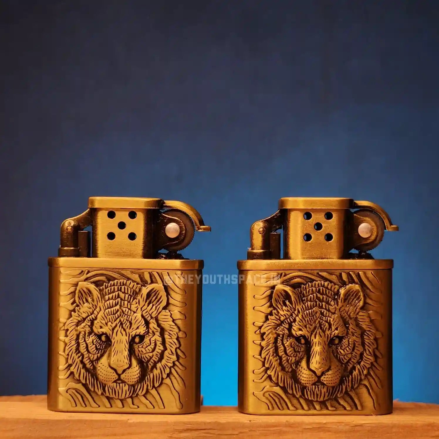 Tiger Flint Wheel Classic Lighter (Metallic)