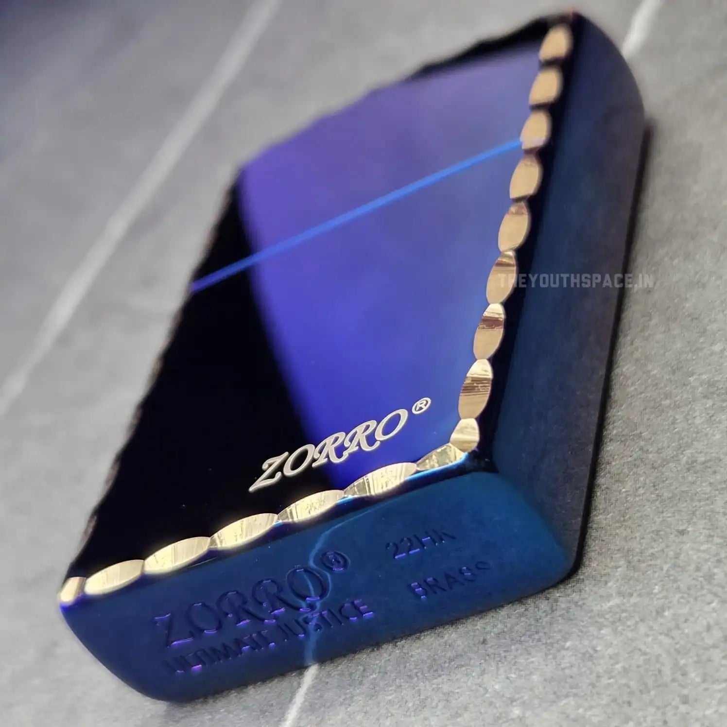 ZORRO ULTIMATE JUSTICE BRASS ICE BLUE HAND CARVED LIGHTER 22HK