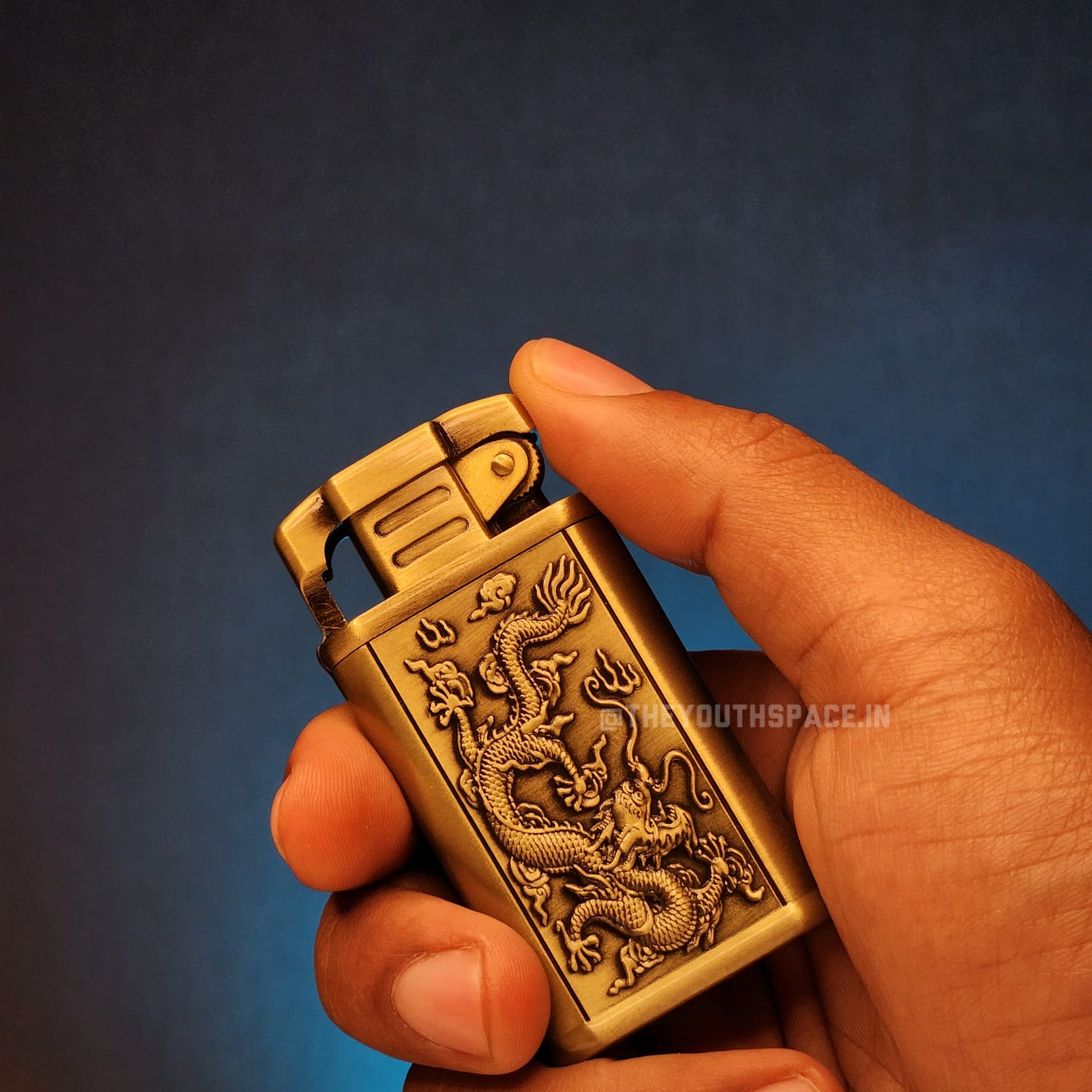 Golden Dragon Vintage Style Lighter (Metallic)