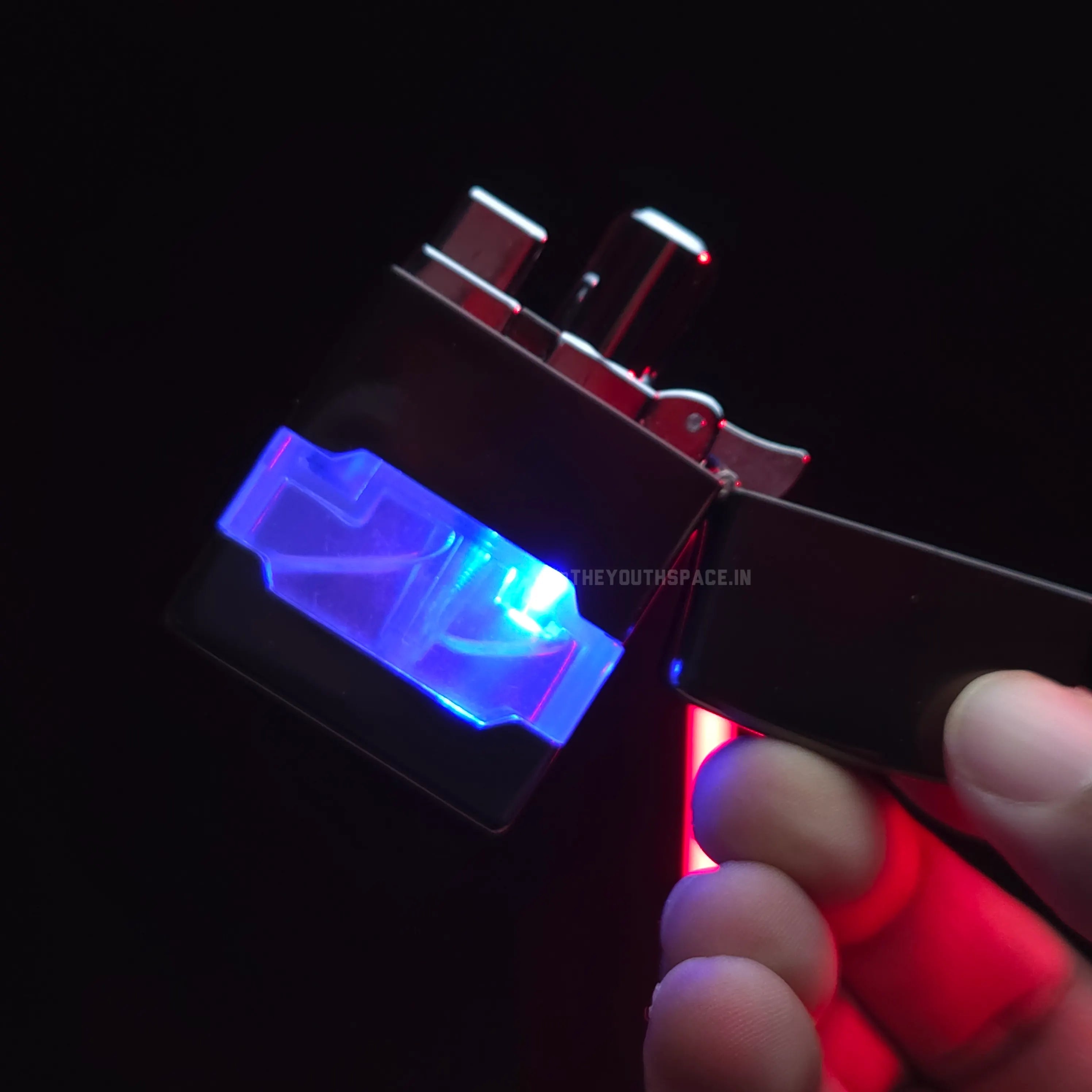 Lumi Tank Red Flame Jet Lighter (Metallic)