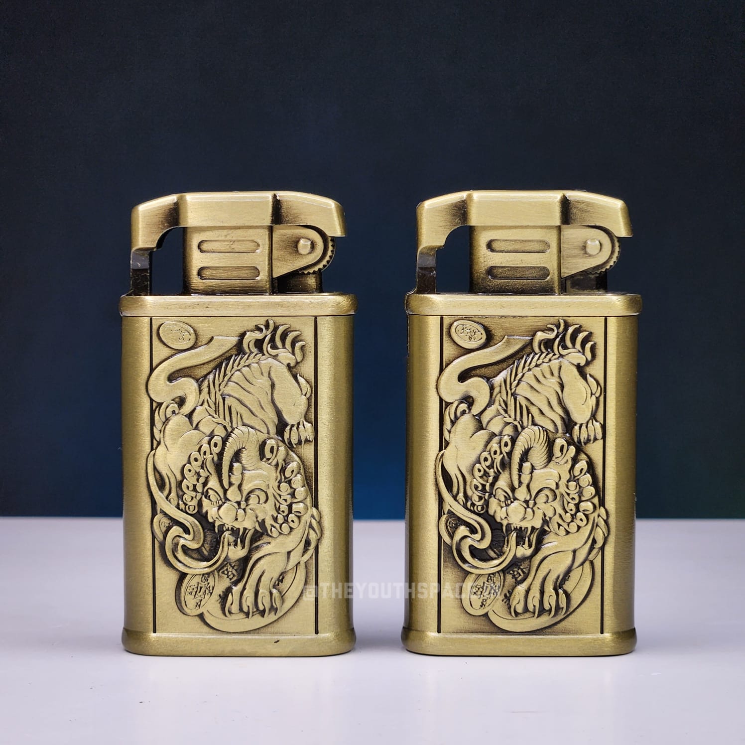 Golden Dragon Vintage Style Lighter (Metallic)