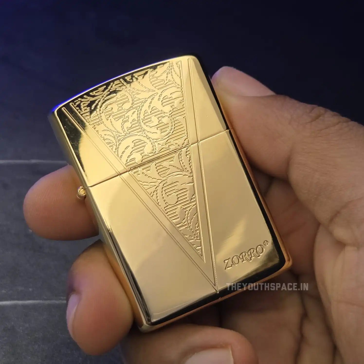 ZORRO ULTIMATE JUSTICE BRASS GOLDEN ENGRAVED LIGHTER 22HK