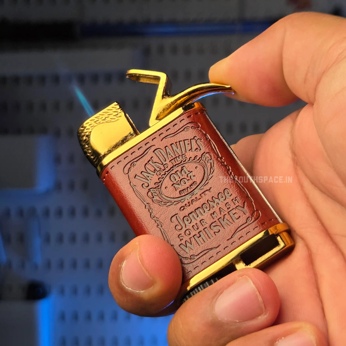 Vintage Styled Jet Flame Lighter (Metallic)