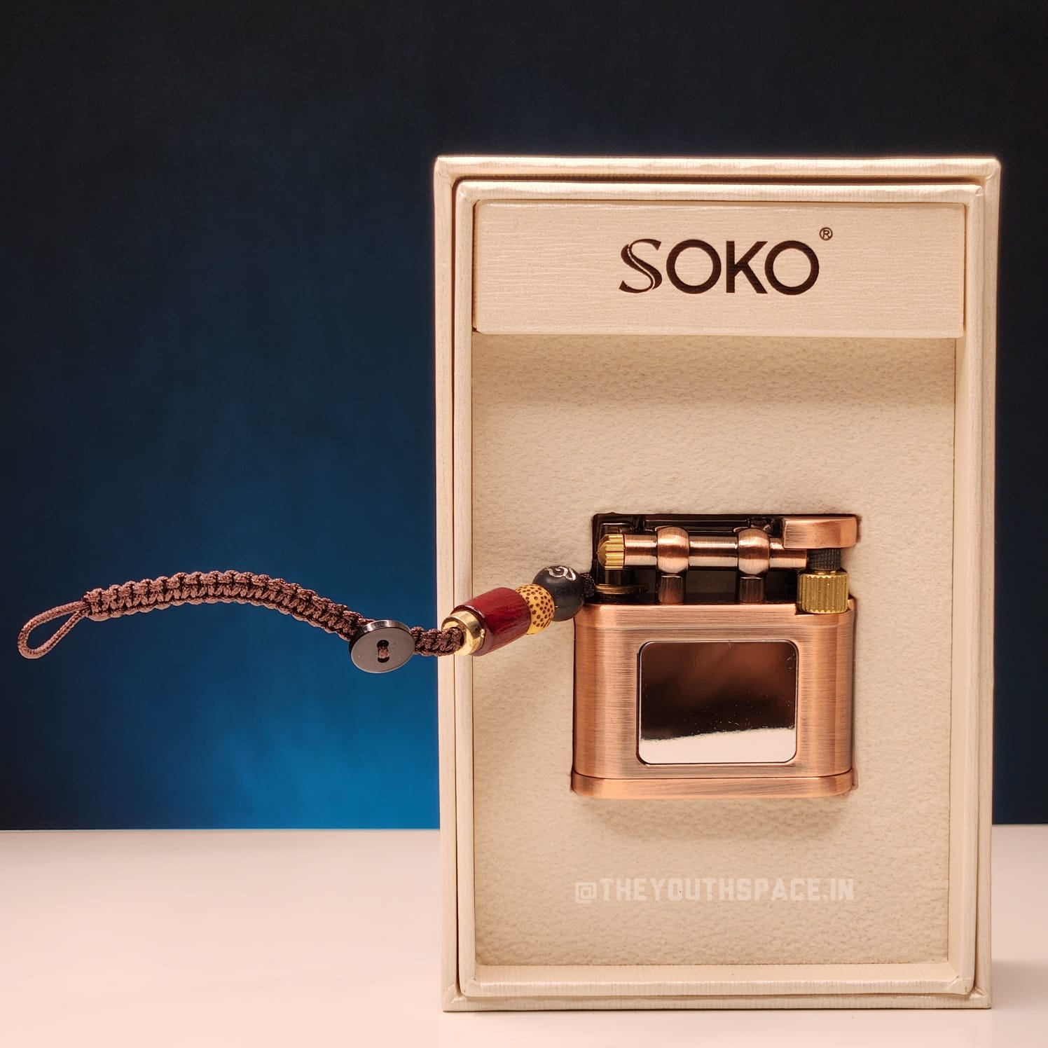 SOKO Antique Handheld Mirror Lighter