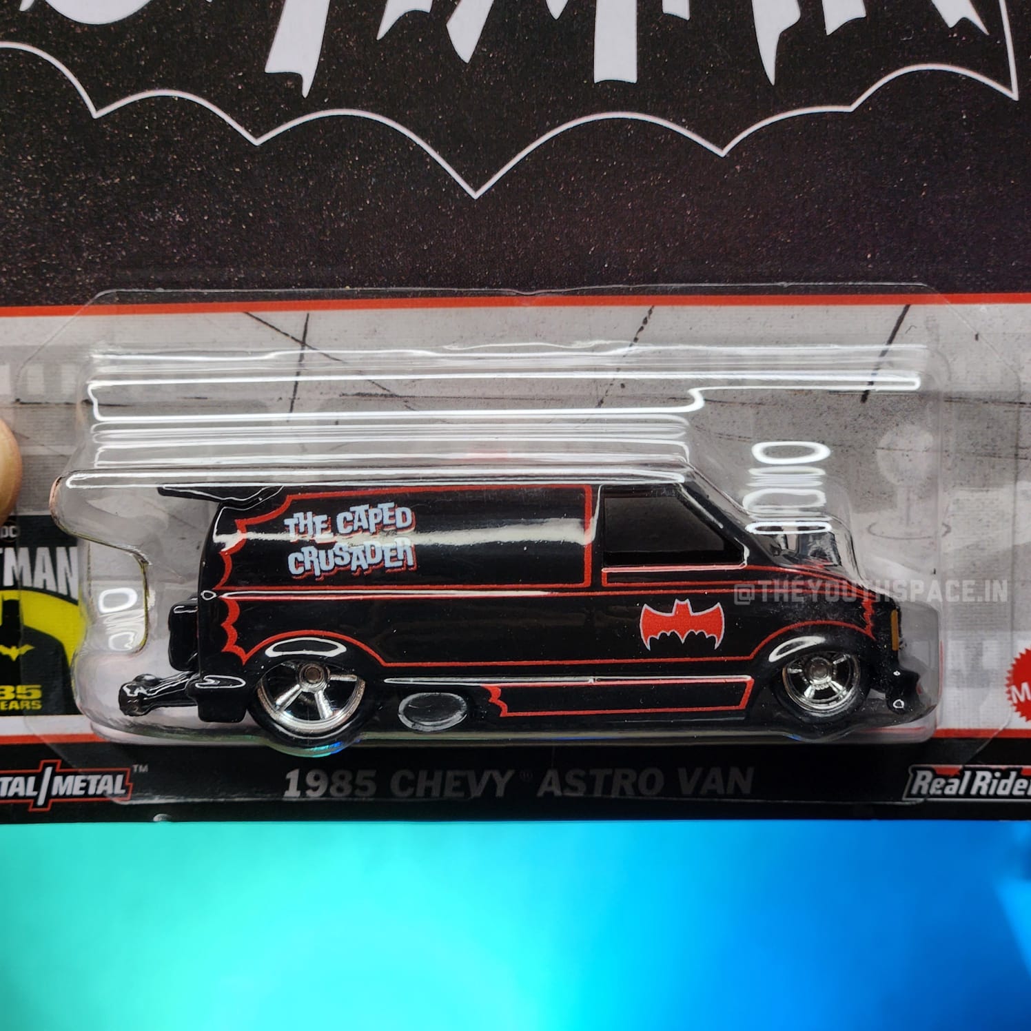 Hot Wheels Premium 1985 Chevy Astro Van (Imported)