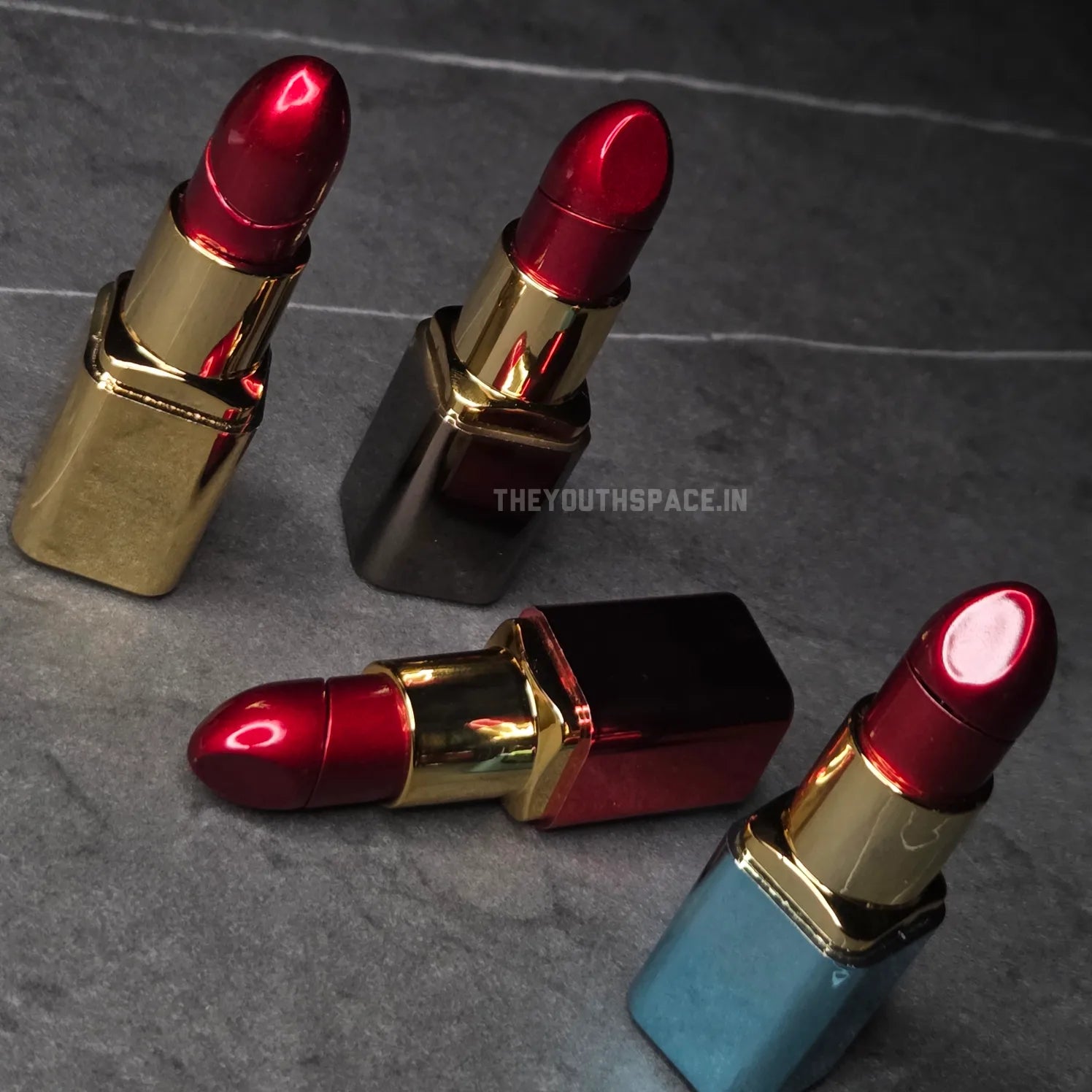 Glam Lipstick Flame Lighter