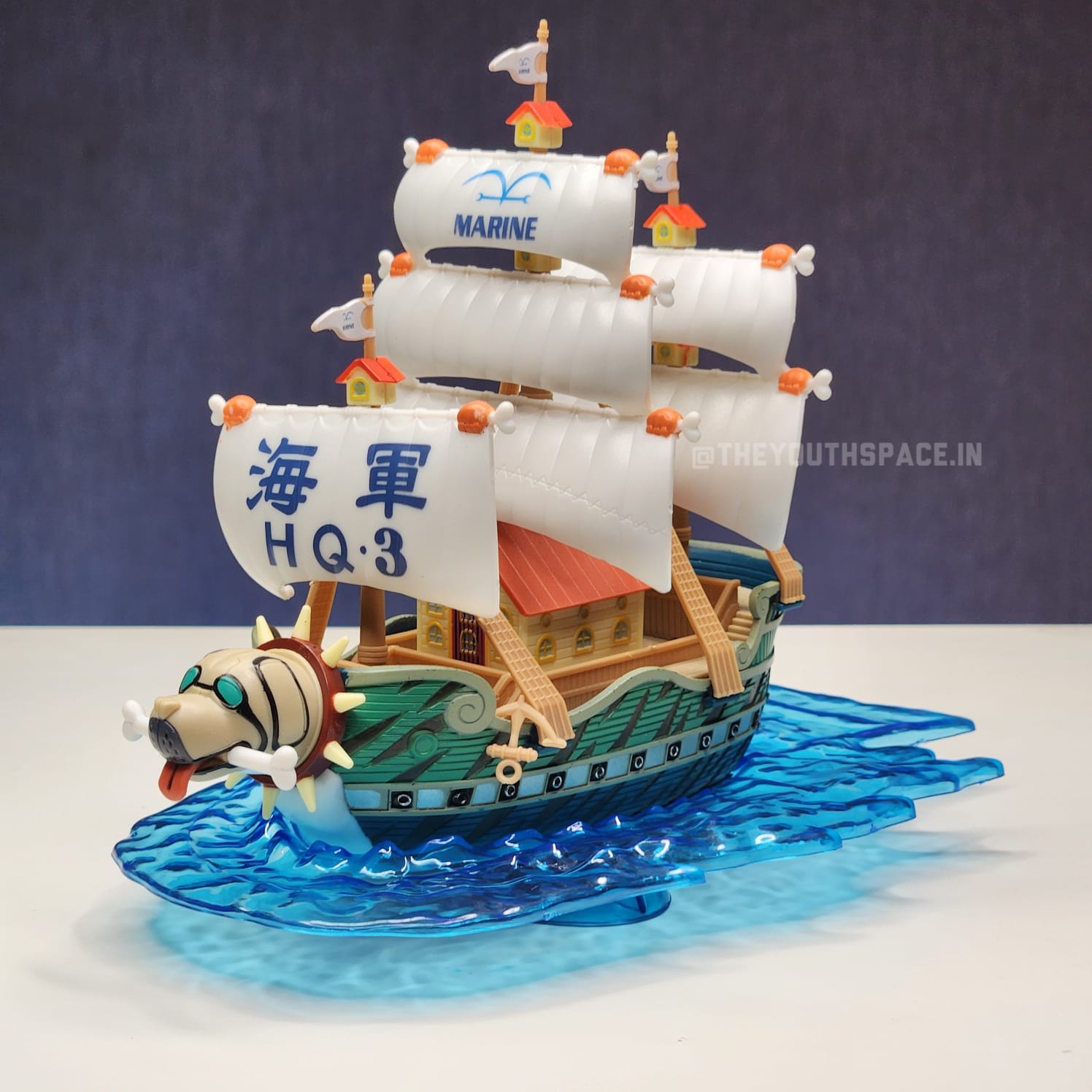 Garp's Warship - One Piece