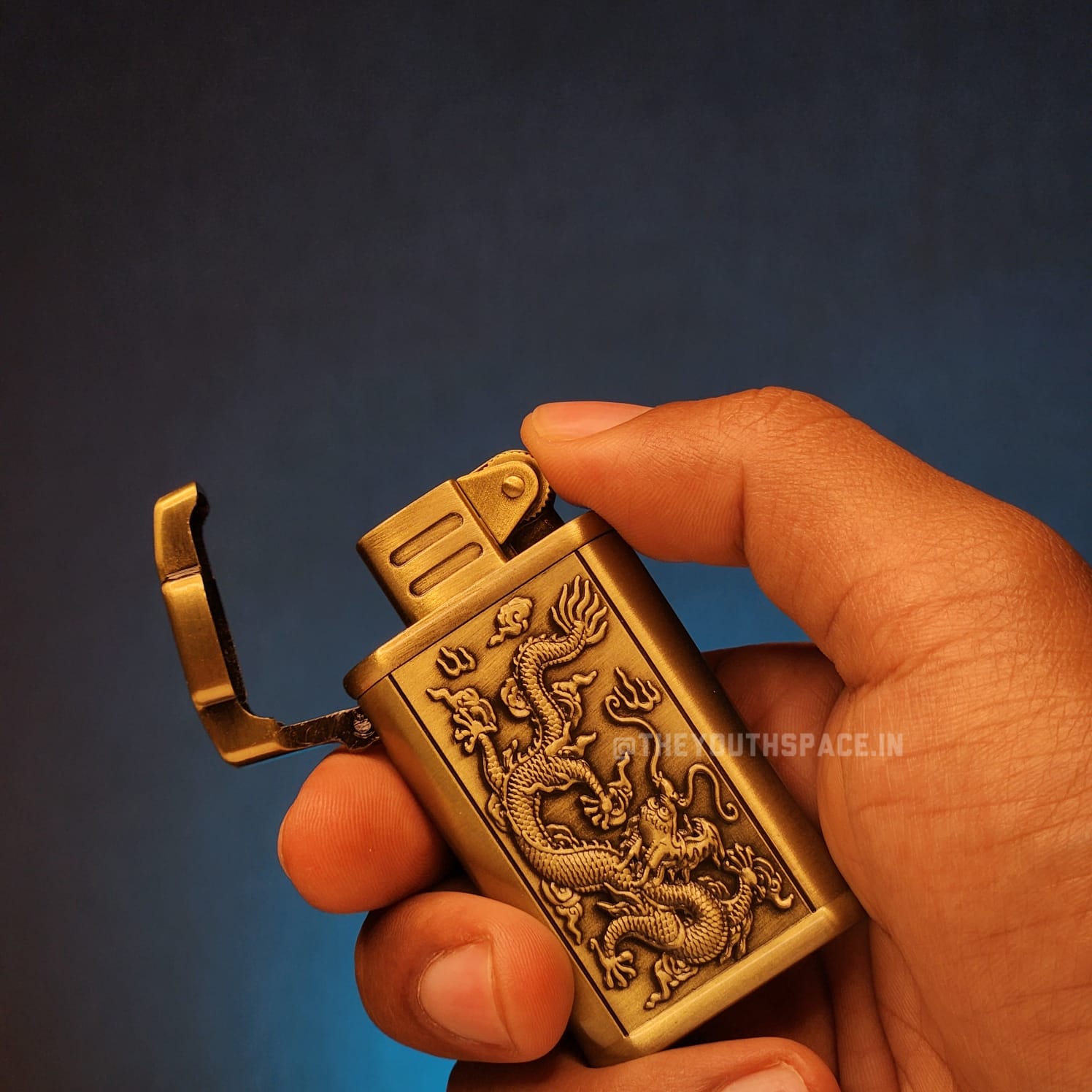 Golden Dragon Vintage Style Lighter (Metallic)