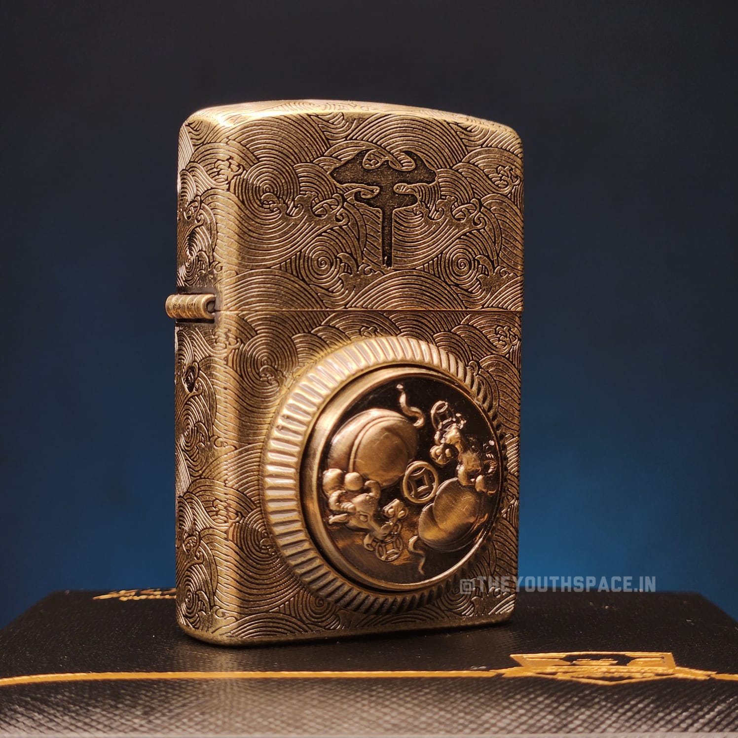 ZORRO ULTIMATE JUSTICE BRASS SPINNER BULL LIGHTER 2025