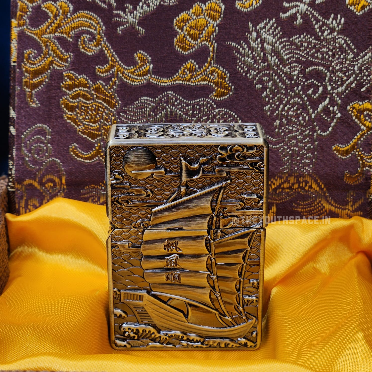 Ultra Premium Zorro Retro Sailboat Finely Carved Heavy Armor Brass Lighter