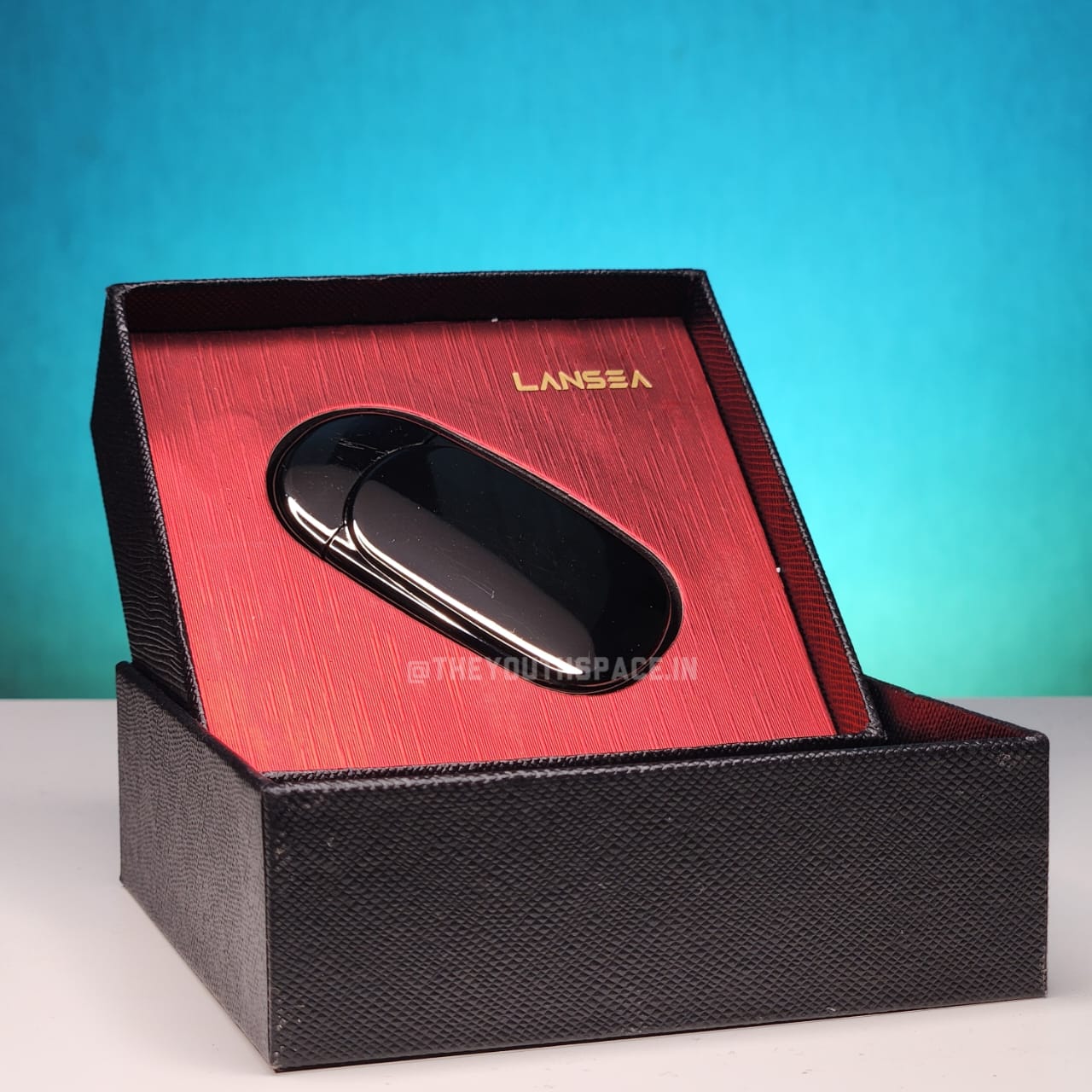 IgnisPod Capsule shaped Premium Jet Lighter (Metallic)