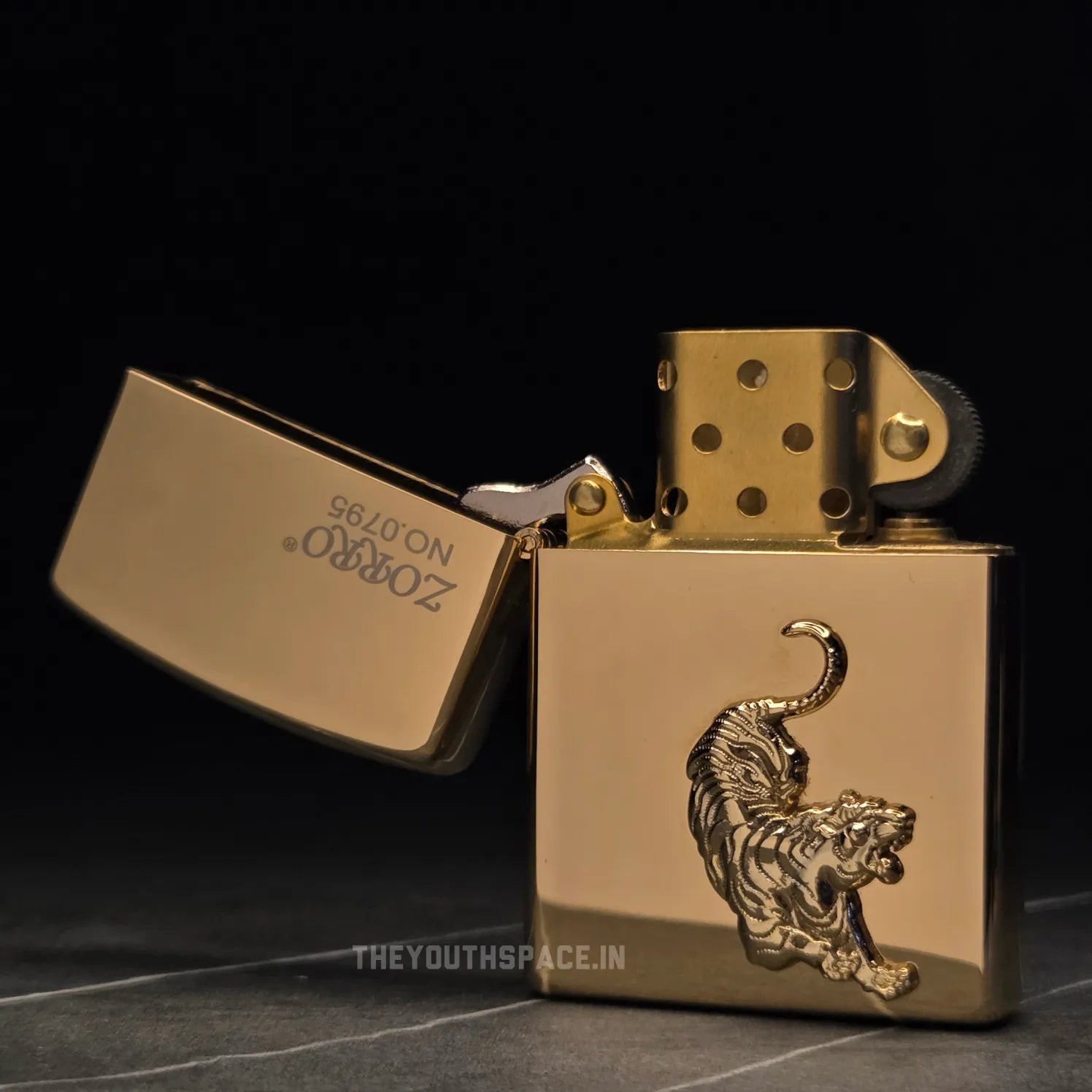 ZORRO ULTIMATE JUSTICE BRASS GOLDEN TIGER EMBOSSED LIGHTER 2025