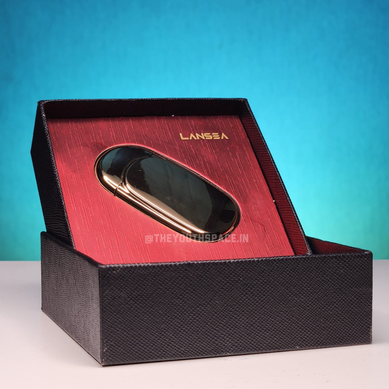 IgnisPod Capsule shaped Premium Jet Lighter (Metallic)