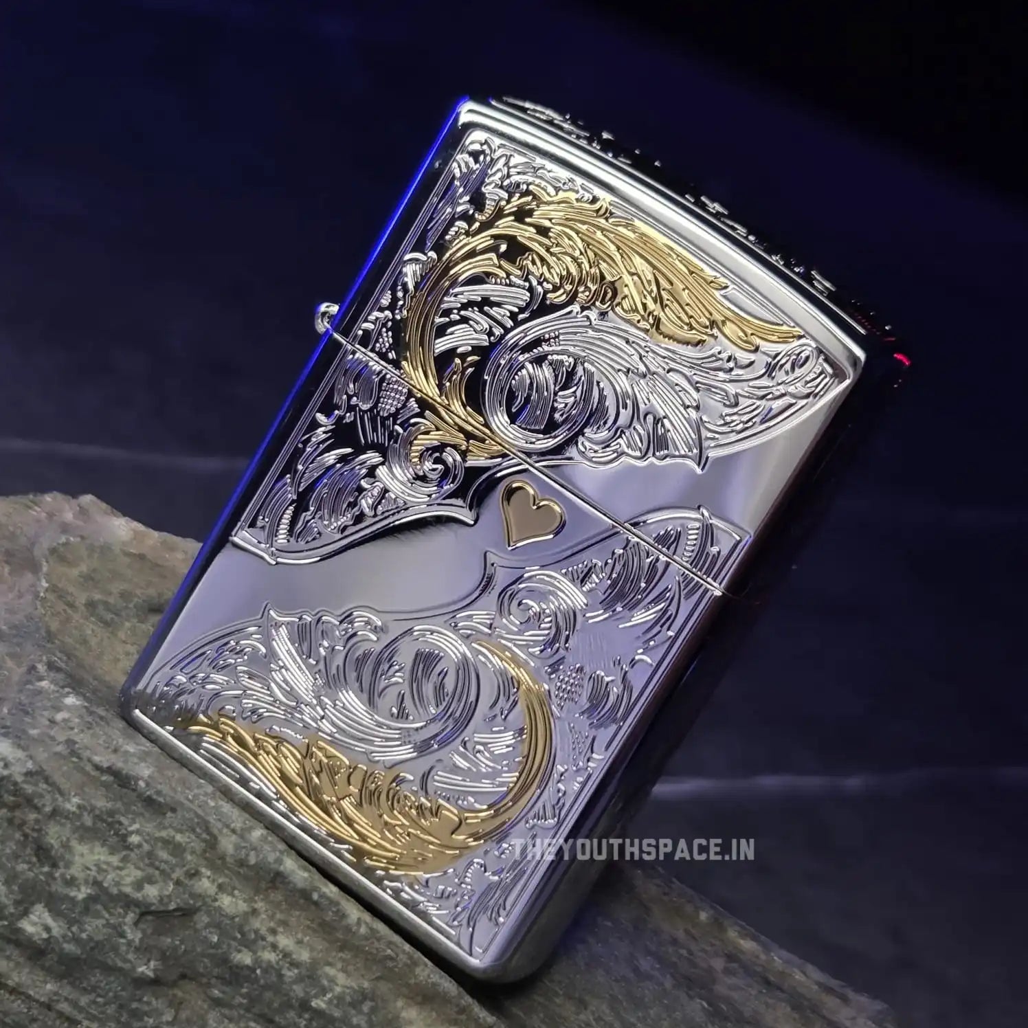ZORRO ULTIMATE JUSTICE BRASS ACANTHUS LEAF AND HEART ENGRAVED LIGHTER 24HK