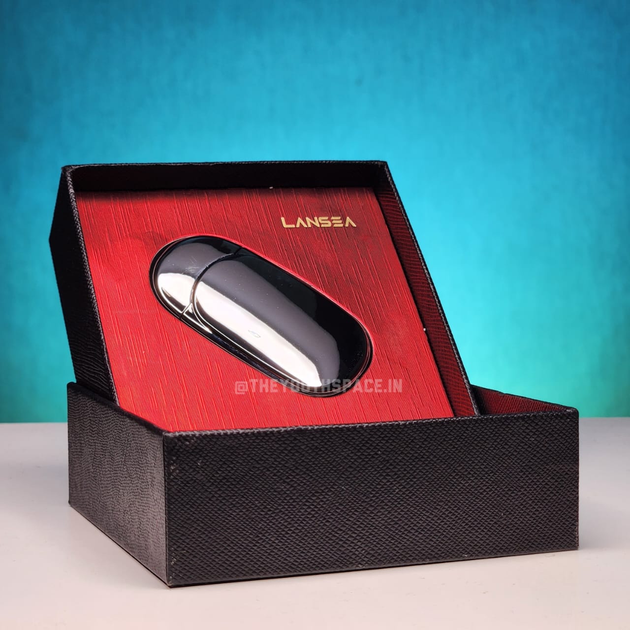 IgnisPod Capsule shaped Premium Jet Lighter (Metallic)