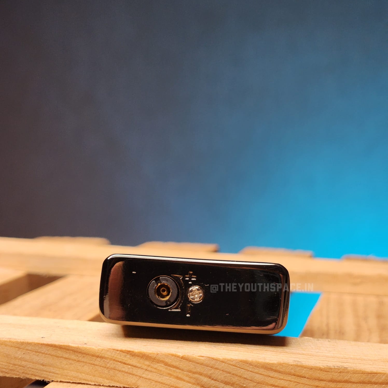 Black Glossy Red Flame Jet Lighter (Metallic)