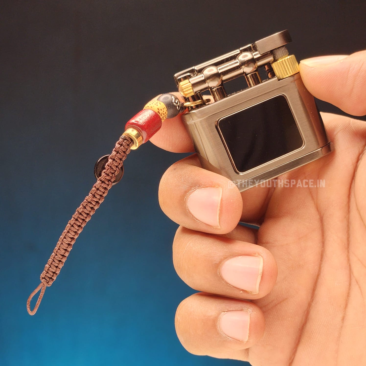SOKO Antique Handheld Mirror Lighter