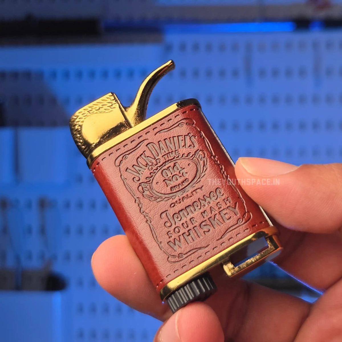 Vintage Styled Jet Flame Lighter (Metallic)