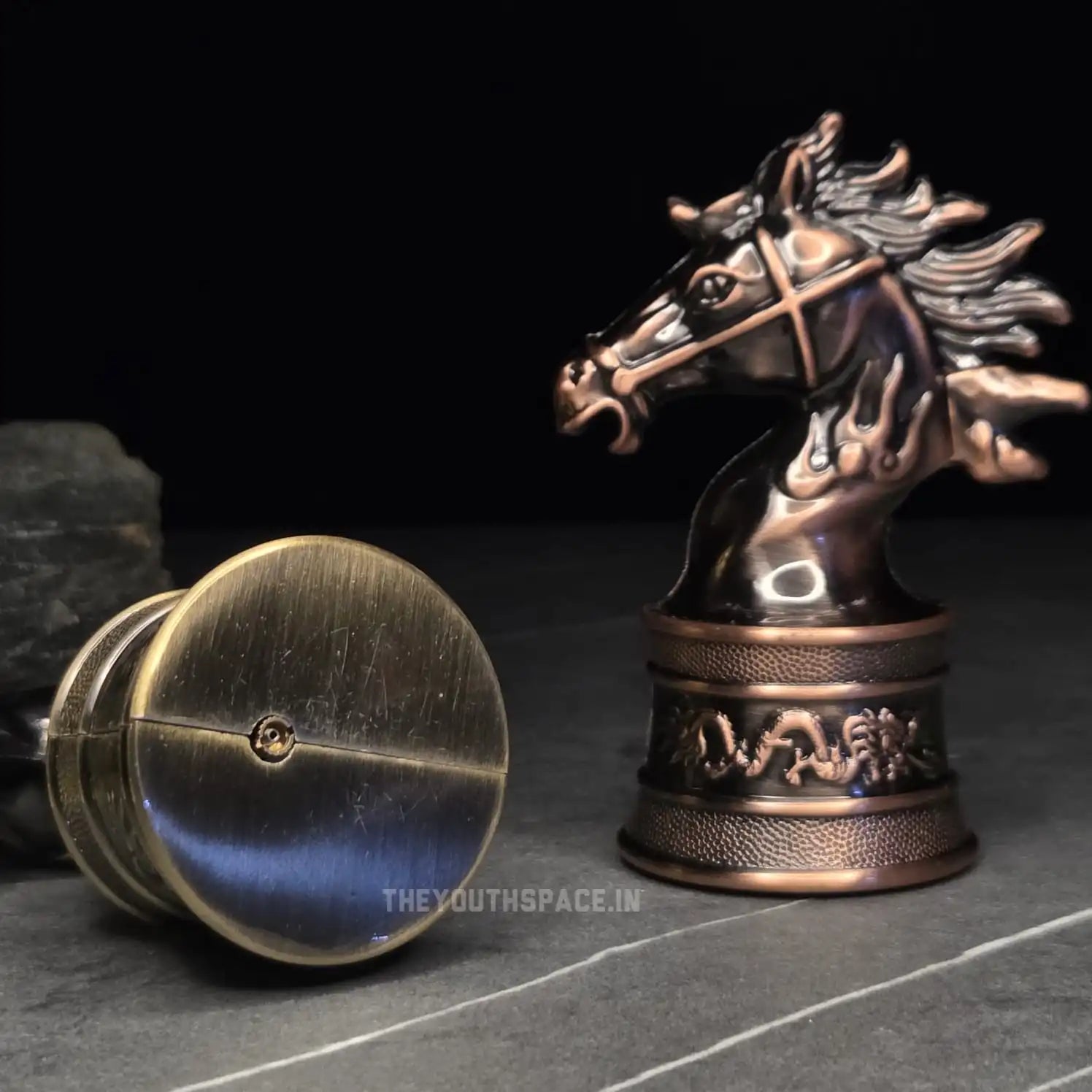Horse Showpiece Collectible Jet Lighter