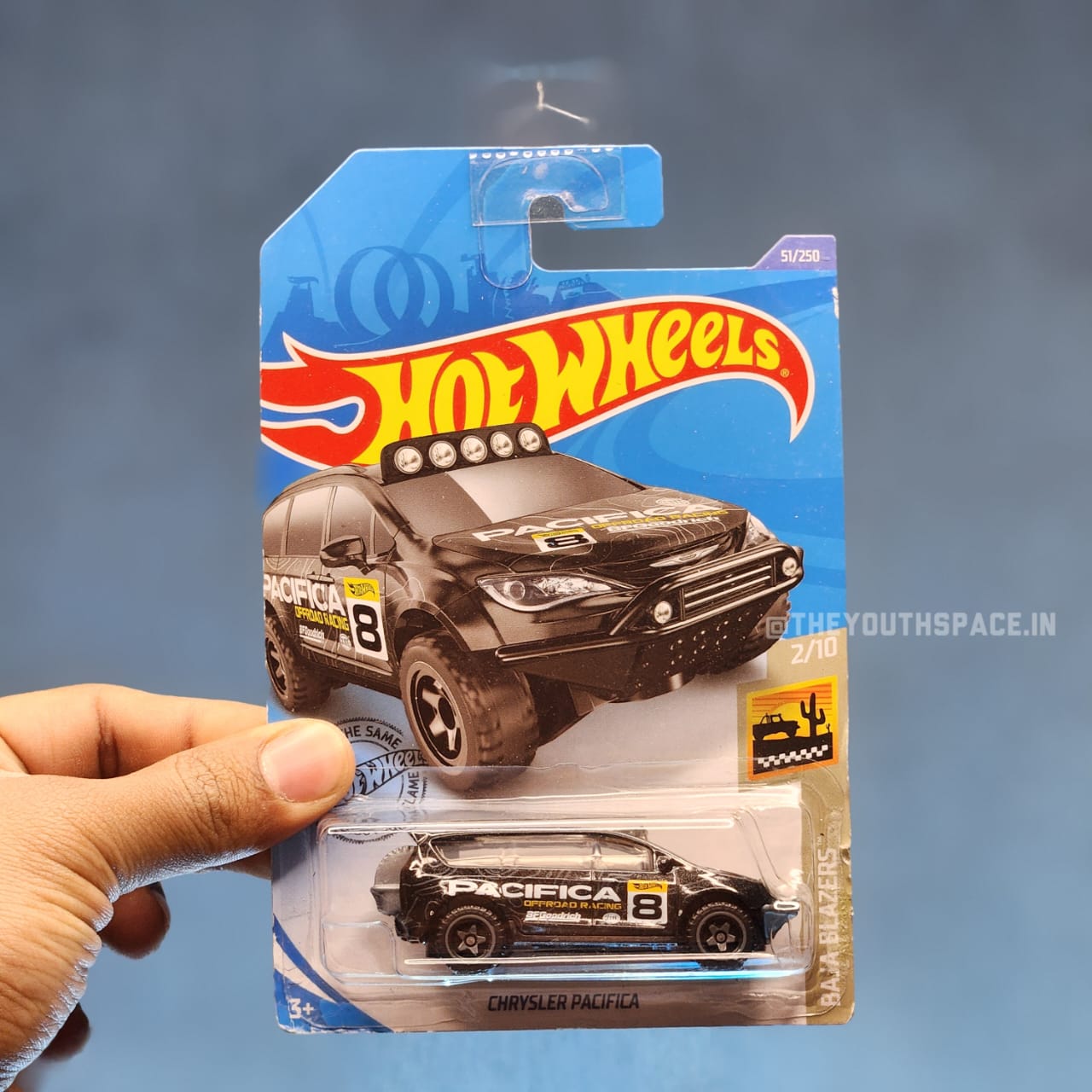 Hot Wheels Chrysler Pacifica (Imported)