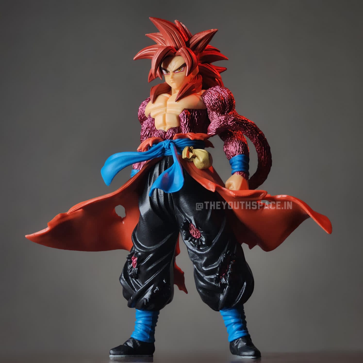 Dragon Ball Heroes Goku SSJ4 Figure