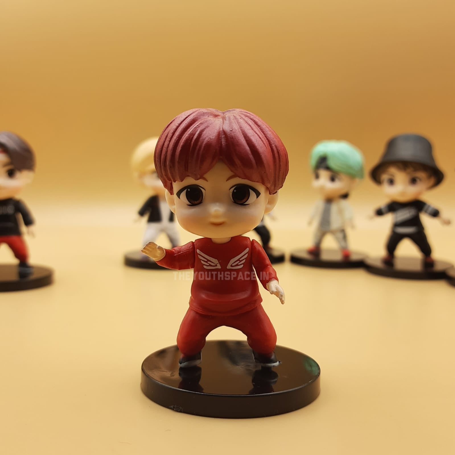 Tiny Tan Mic Drop Standing Set (Set of 7 Figurines)