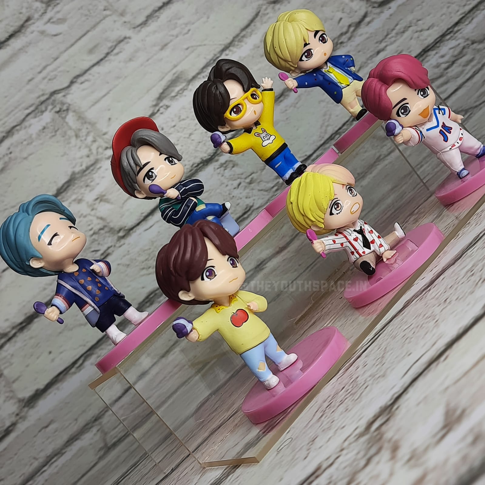 Tiny Tan BR (Set of 7 Figurines)