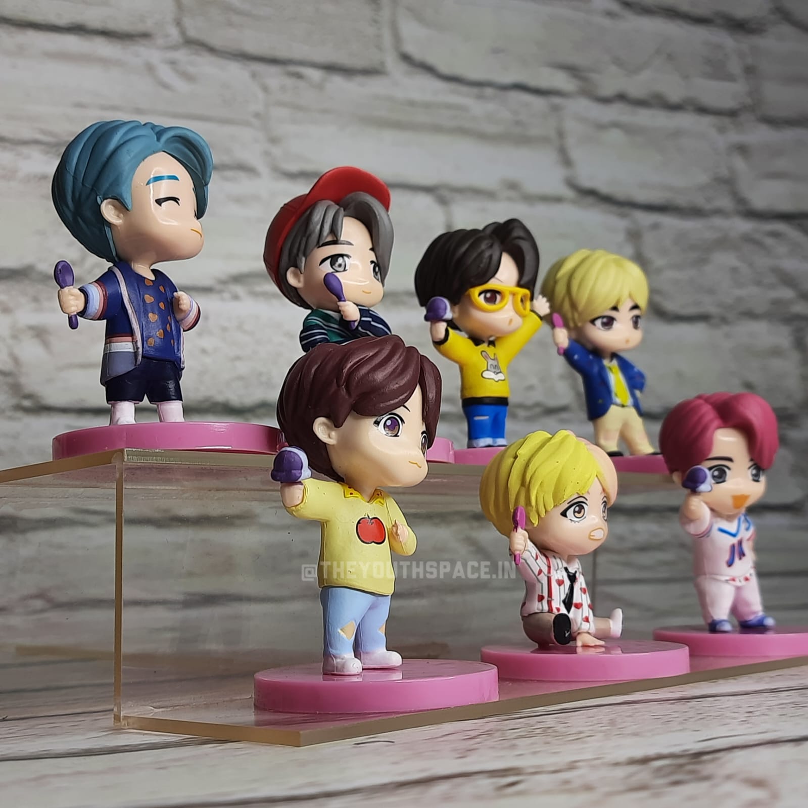 Tiny Tan BR (Set of 7 Figurines)