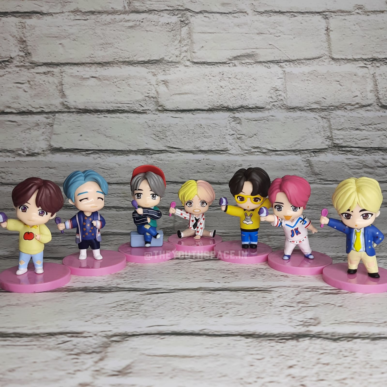 Tiny Tan BR (Set of 7 Figurines)