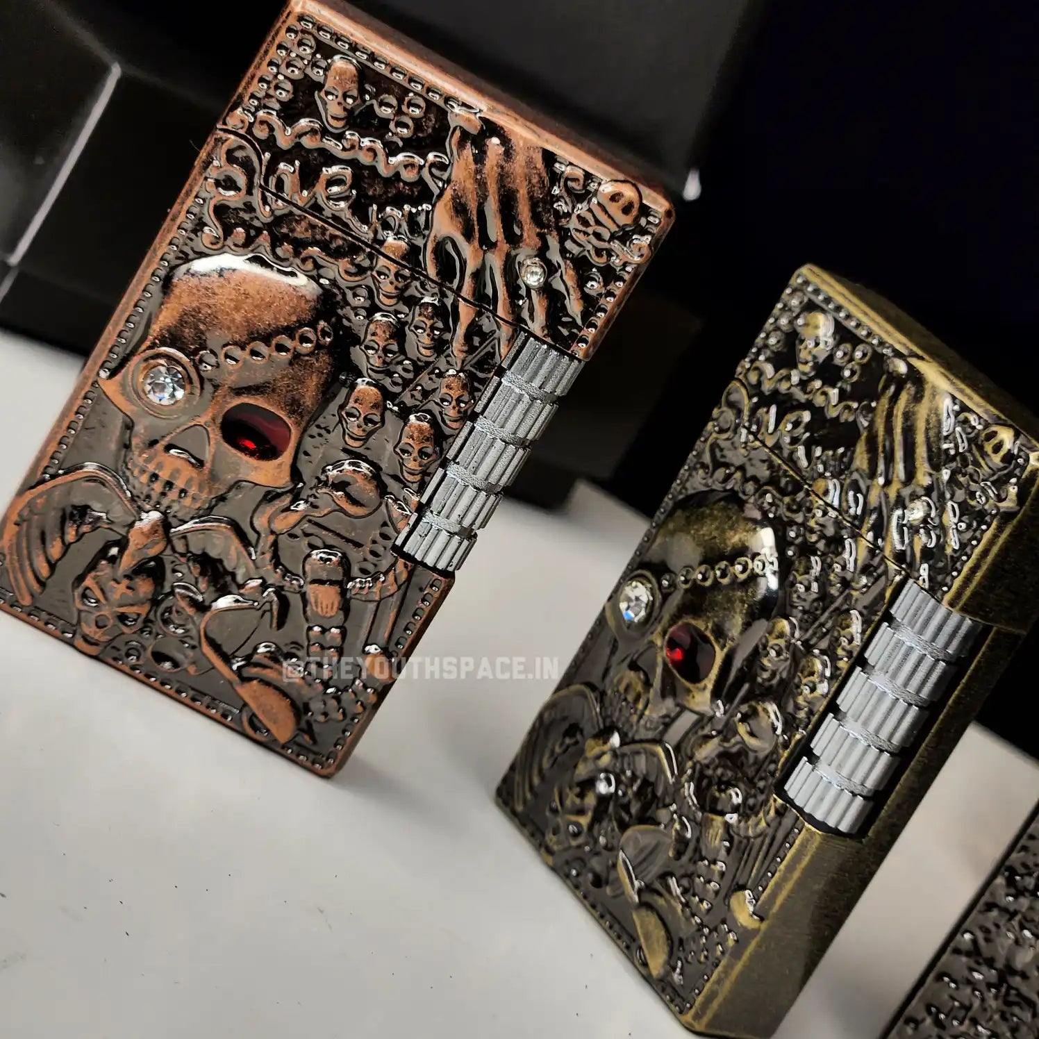 Crimson Eye Gothic Engraved Skull Lighter