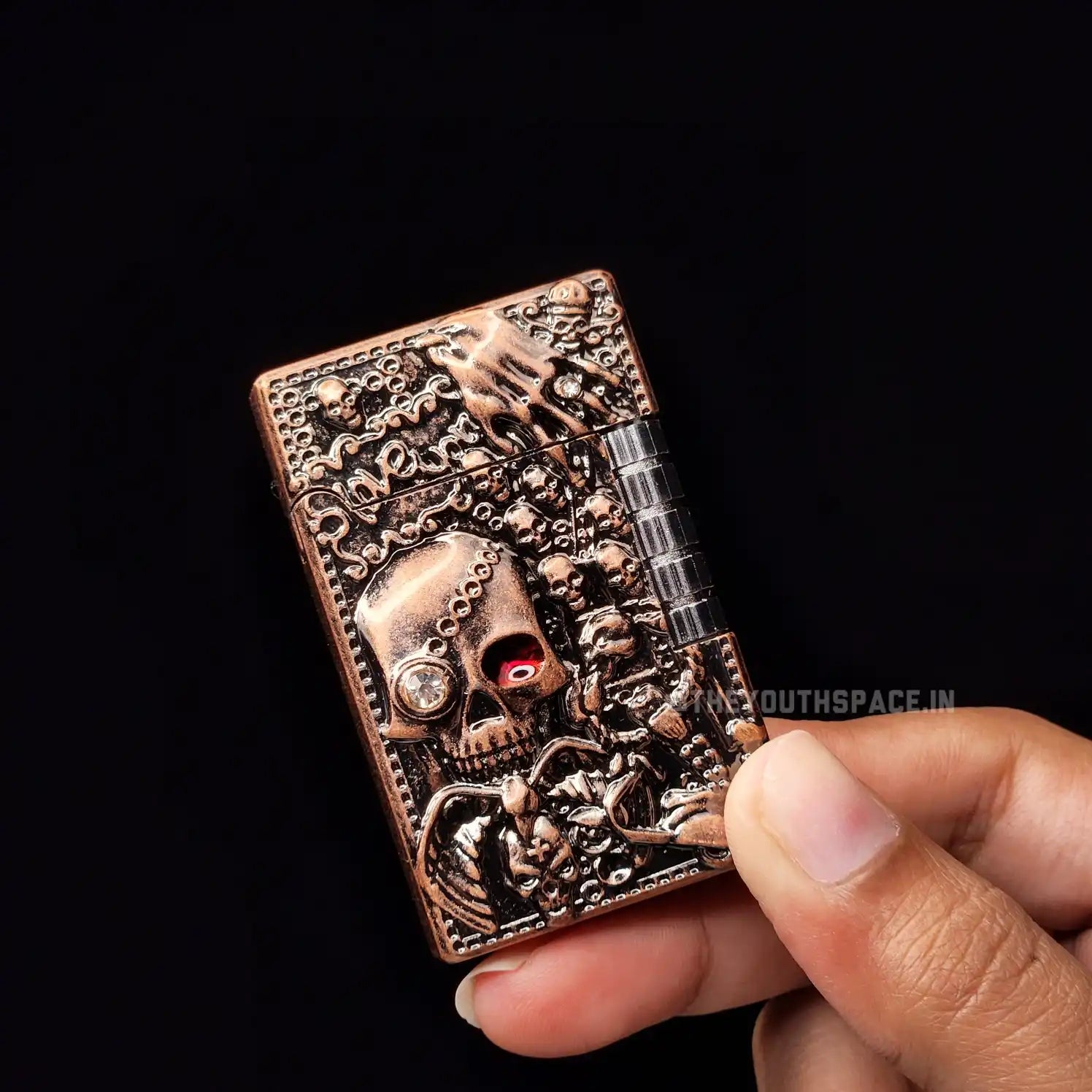 Crimson Eye Gothic Engraved Skull Lighter