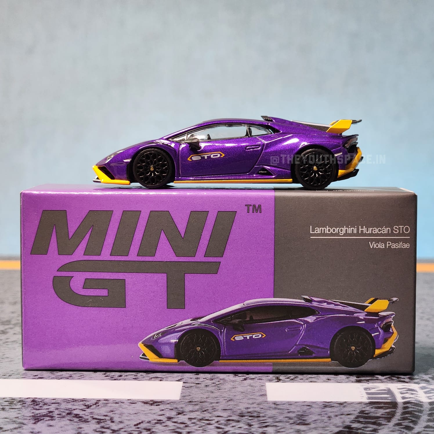 Mini GT Lamborghini Huracán STO Viola Pasifae