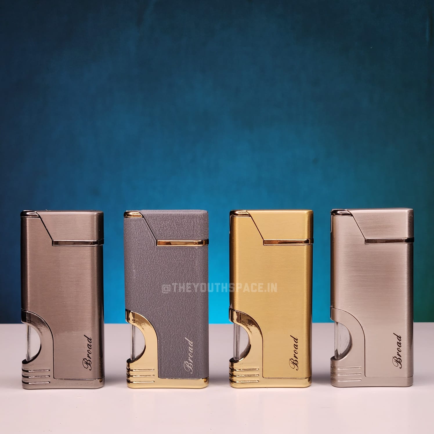 Sleek Fancy jet lighter with visible fuel tank (Metallic)