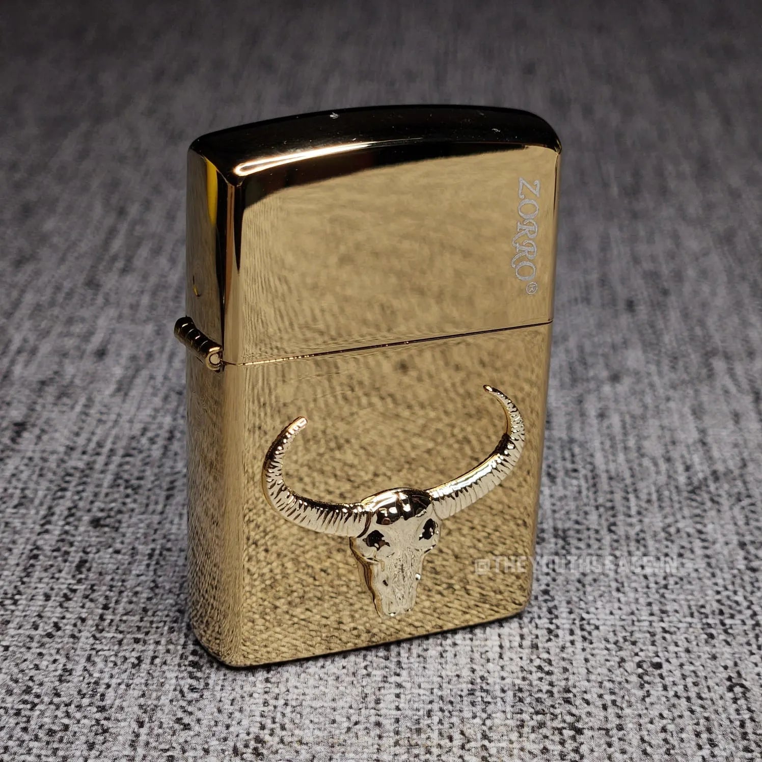 ZORRO ULTIMATE JUSTICE BRASS GOLDEN BULL EMBOSSED LIGHTER 2025