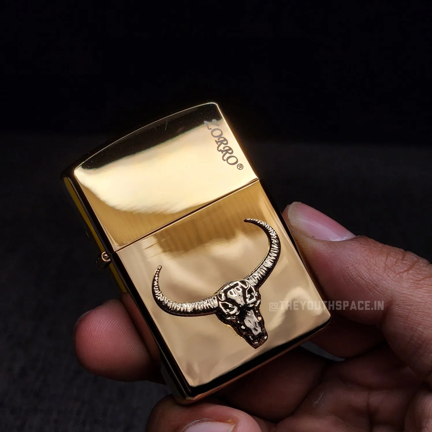 ZORRO ULTIMATE JUSTICE BRASS GOLDEN BULL EMBOSSED LIGHTER 2025