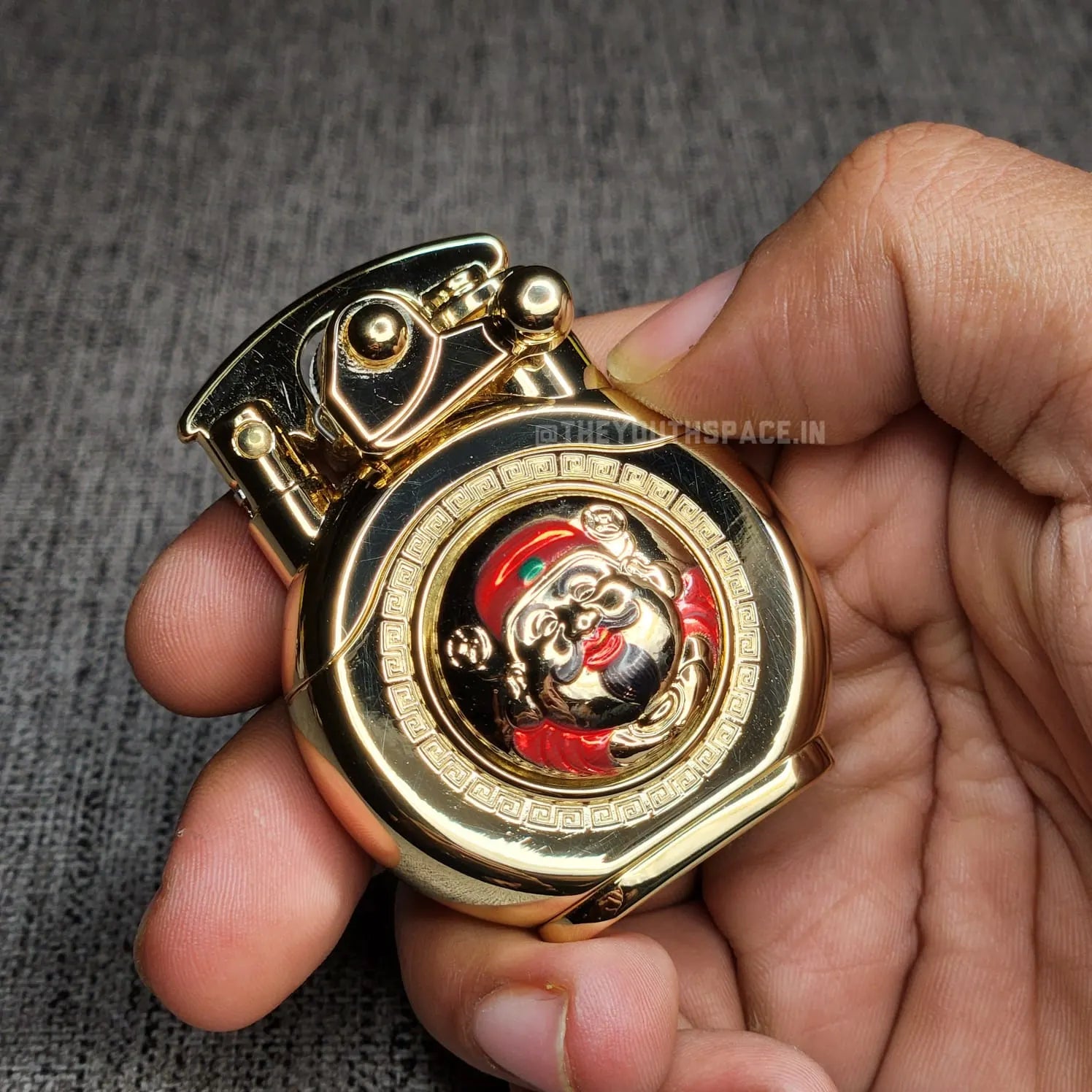 Zorro 620 Lucky God's Face Spinning Turntable Rocker Arm Kerosene Lighter