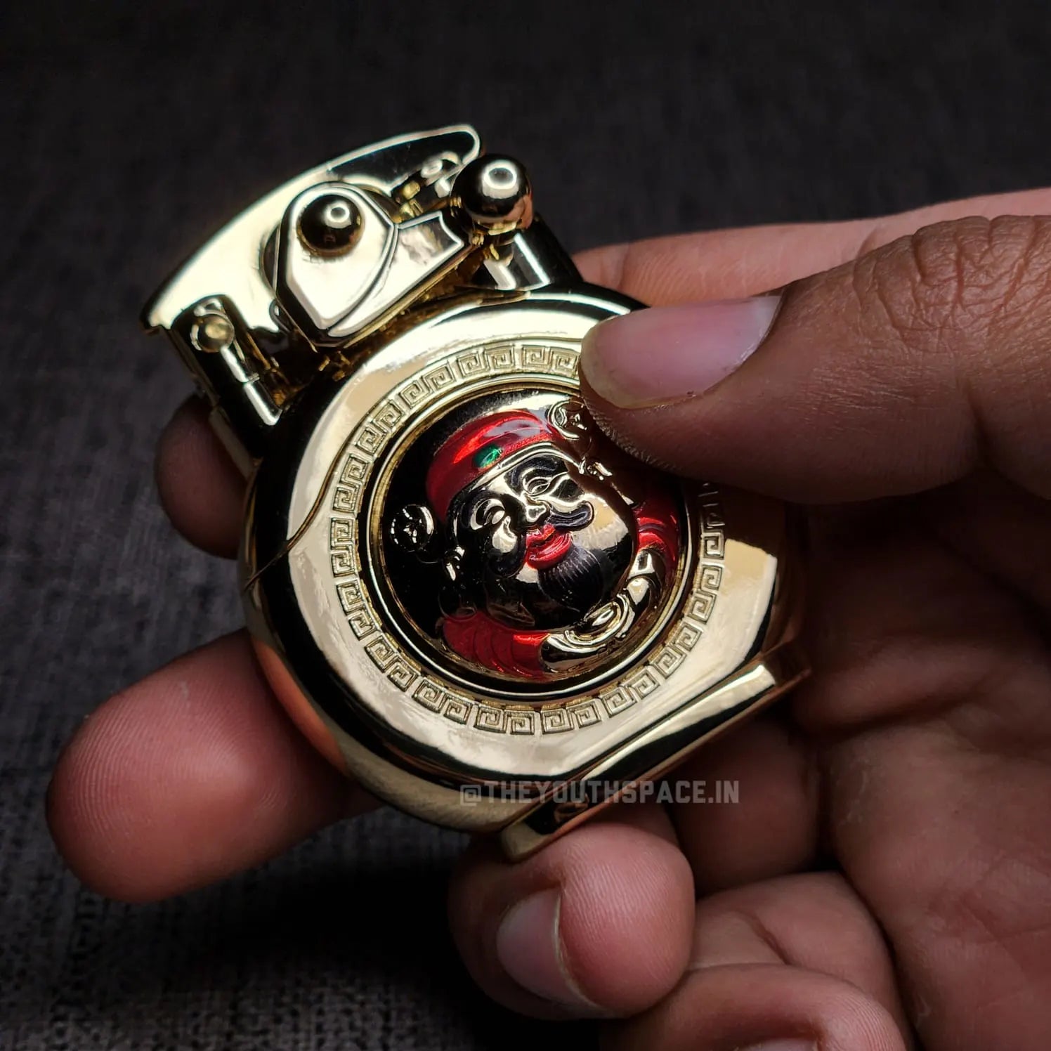 Zorro 620 Lucky God's Face Spinning Turntable Rocker Arm Kerosene Lighter