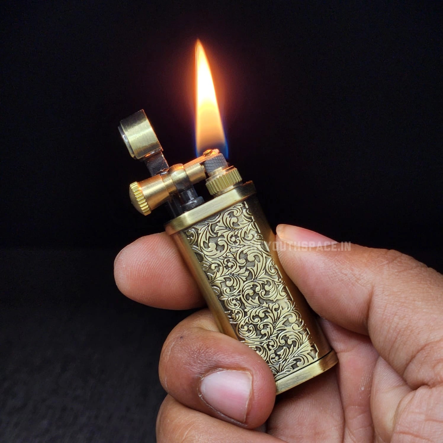 Vintage Intricate Design Lift Arm Metal Lighter