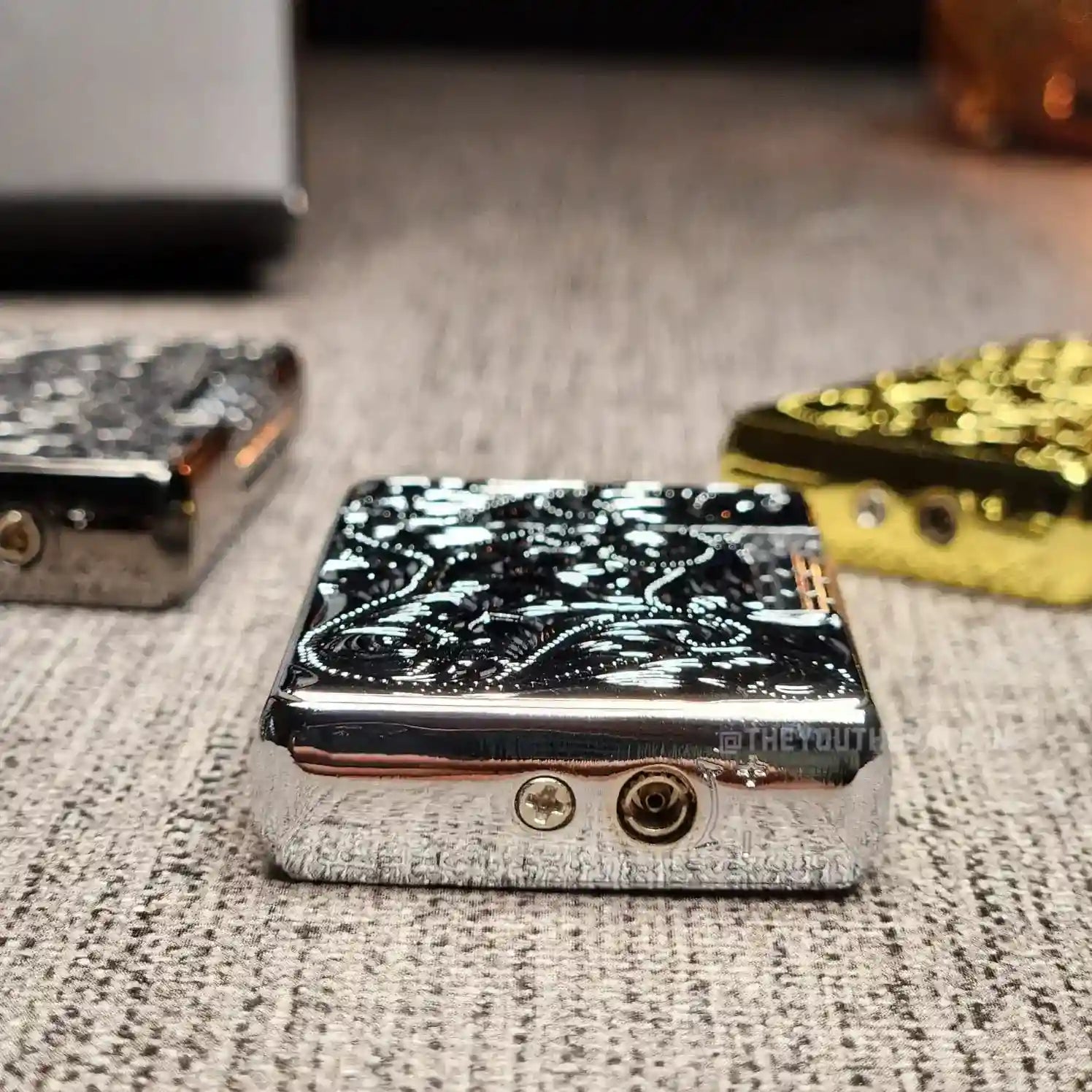 Classic Sleek Flint Wheel Lighter (Metallic) Model 2