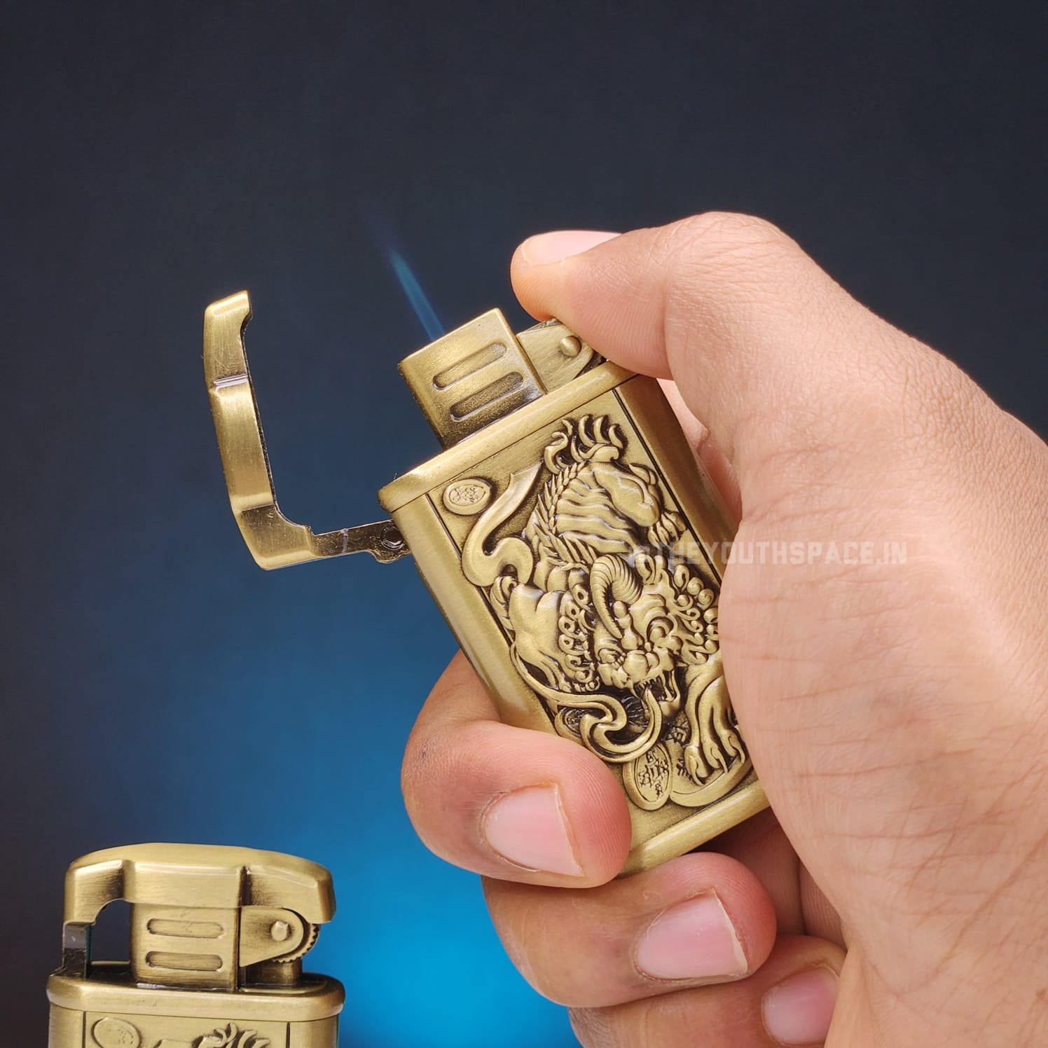 Golden Dragon Vintage Style Lighter (Metallic)